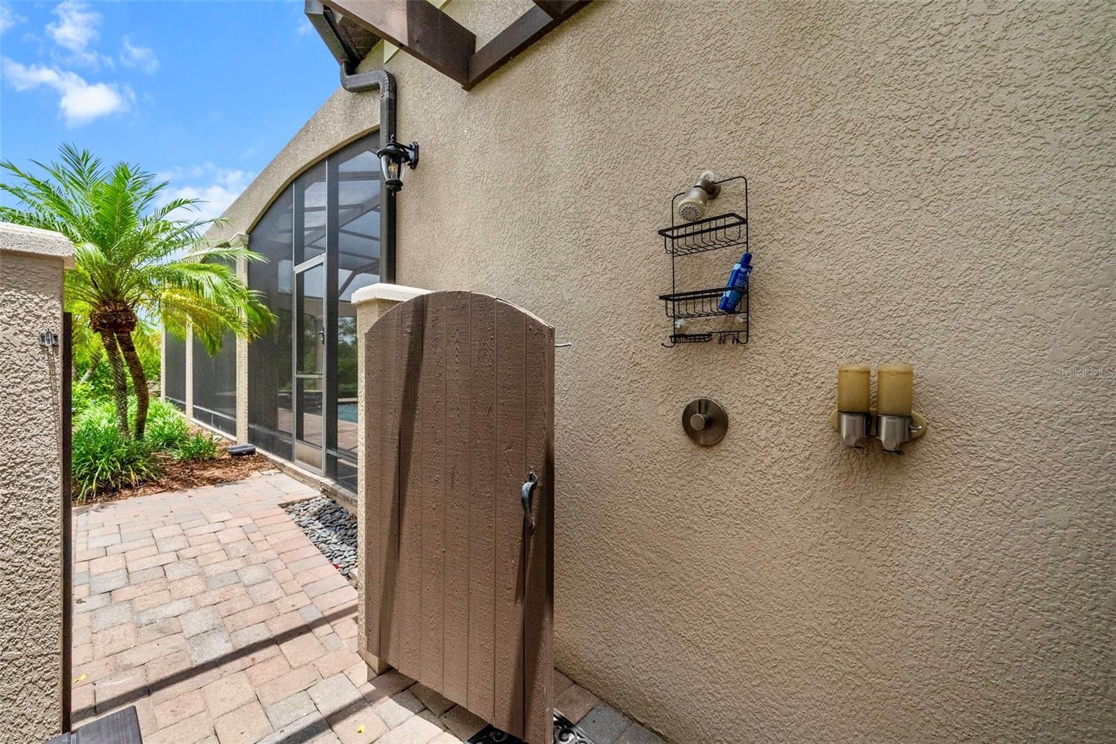 Image 84 of 94 For 6926 Lacantera Circle