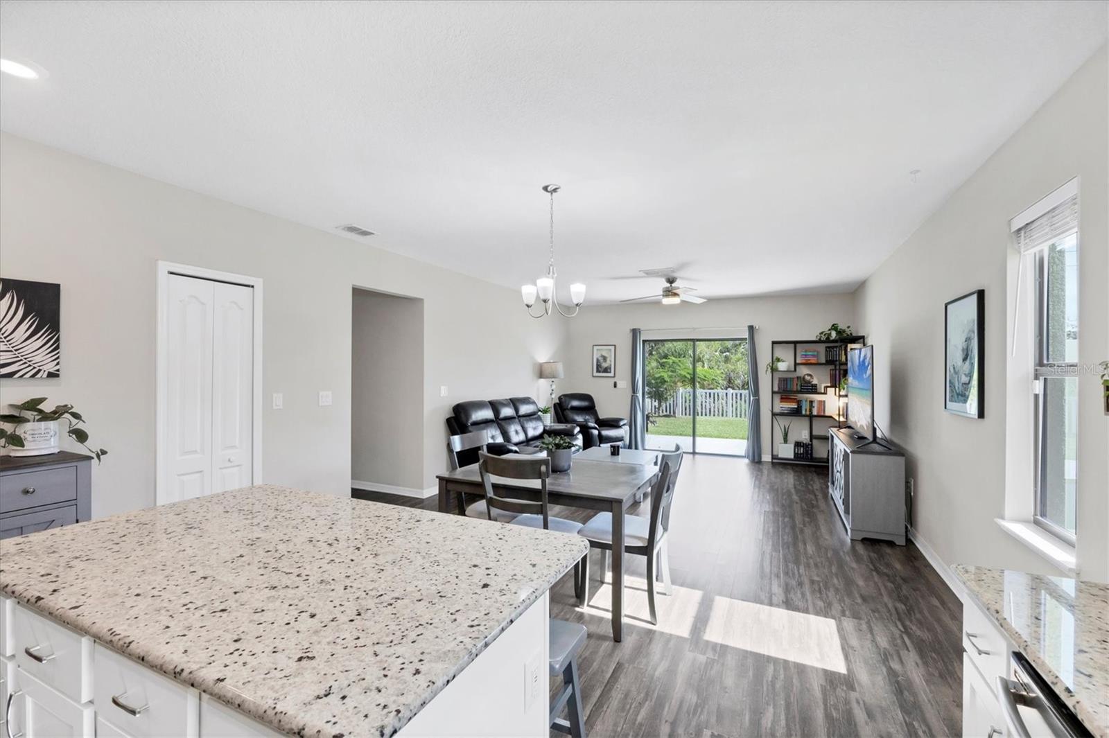 Image 13 of 46 For 4456 Lindever Lane