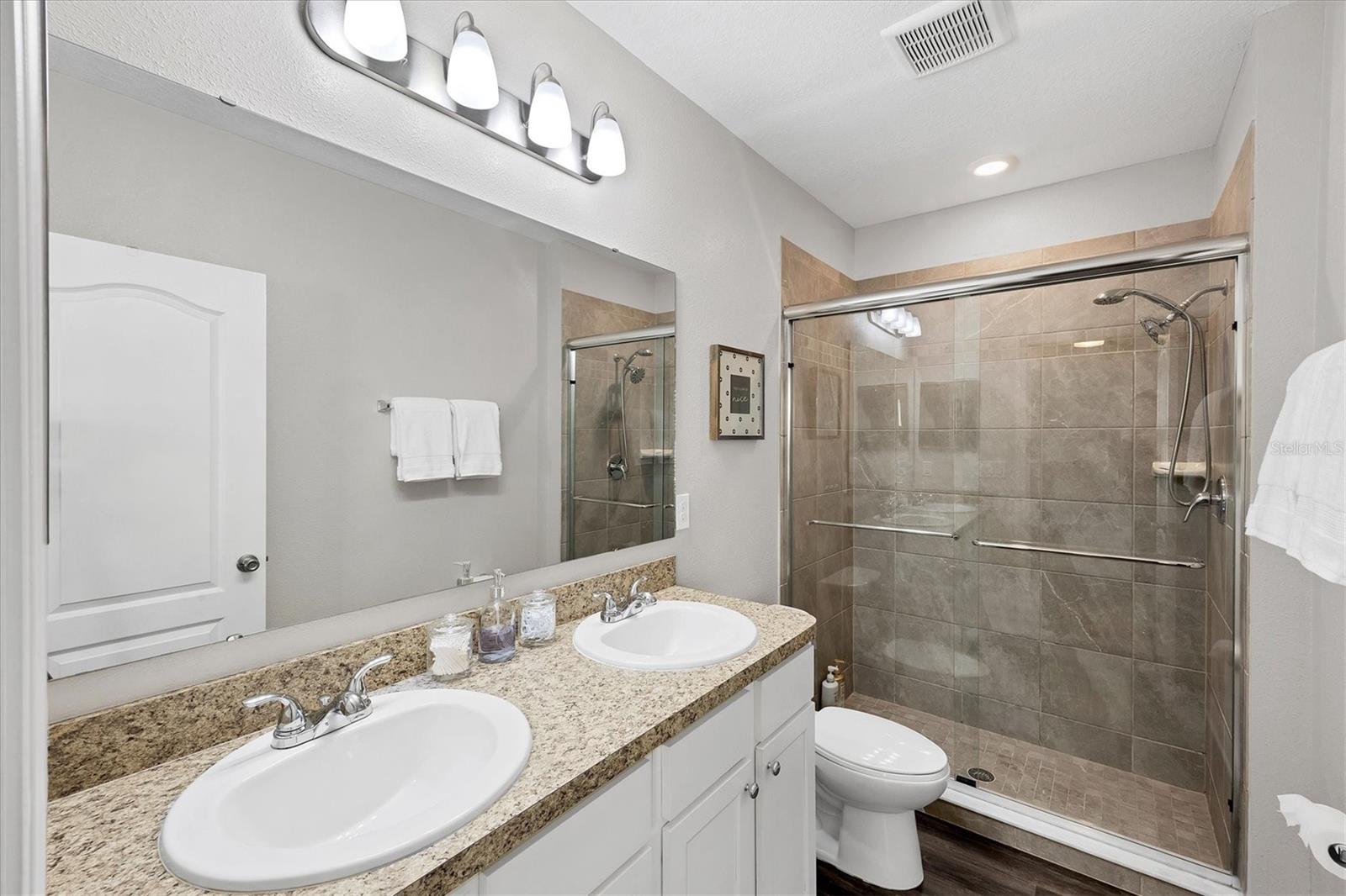 Image 18 of 46 For 4456 Lindever Lane