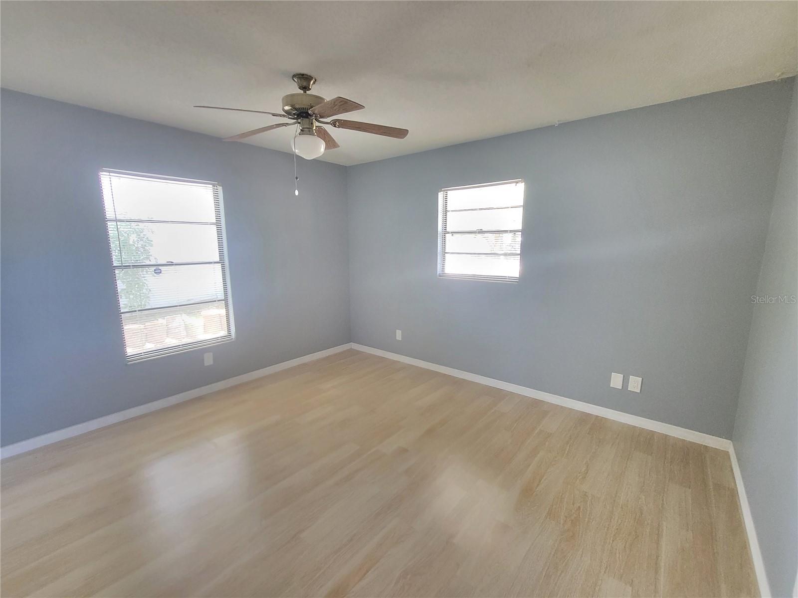 Image 11 of 16 For 3215 51st Avenue Terrace W