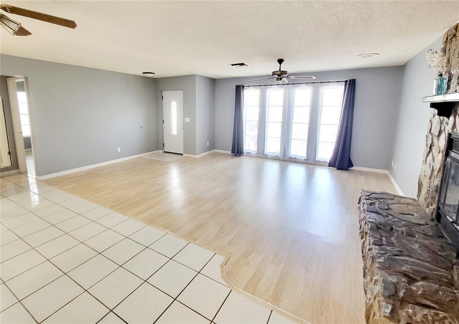Image 3 of 16 For 3215 51st Avenue Terrace W