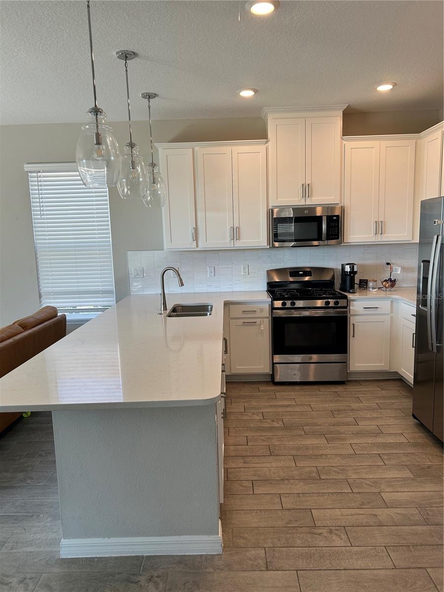 Image 2 of 20 For 9024 Tequila Sunrise Drive