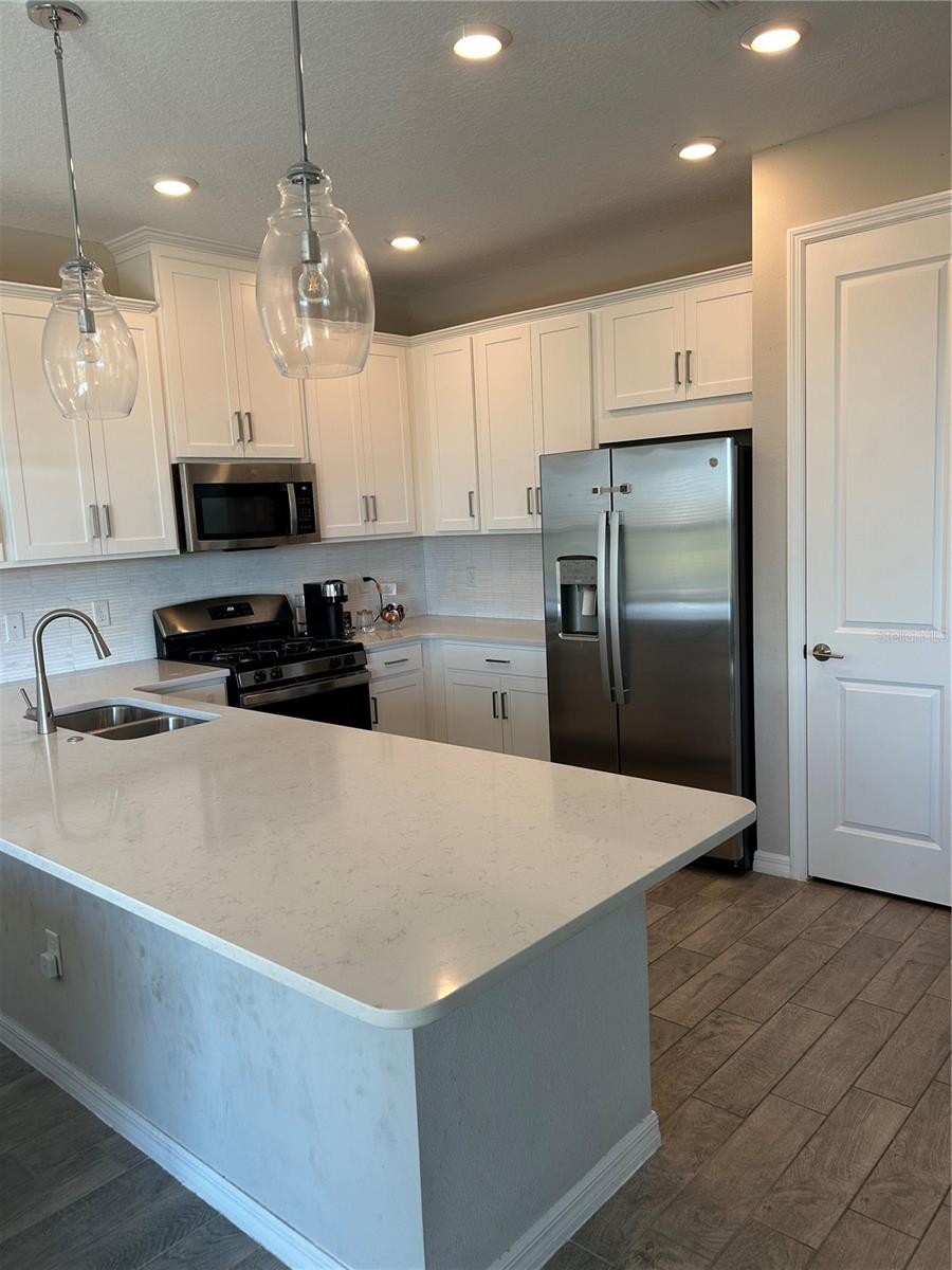 Image 3 of 20 For 9024 Tequila Sunrise Drive
