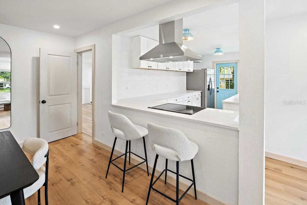 Image 2 of 24 For 1901 18th Avenue N