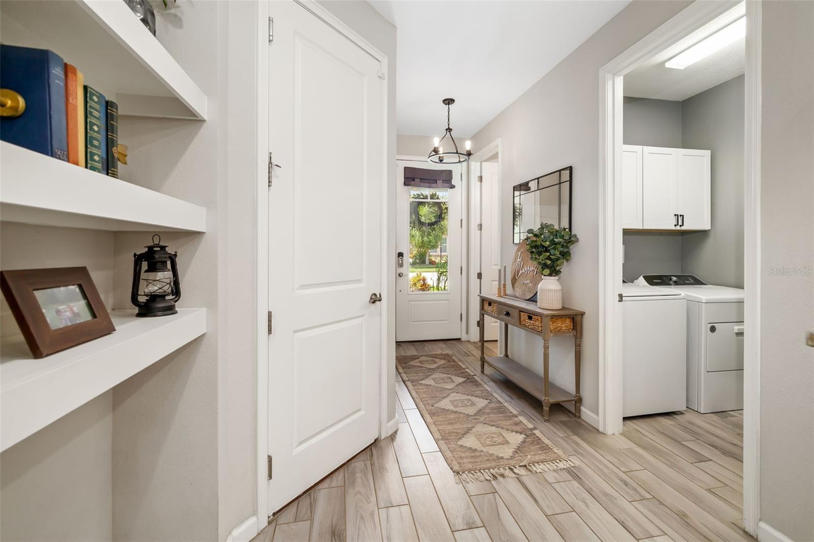 Image 10 of 44 For 11736 Meadowgate Place