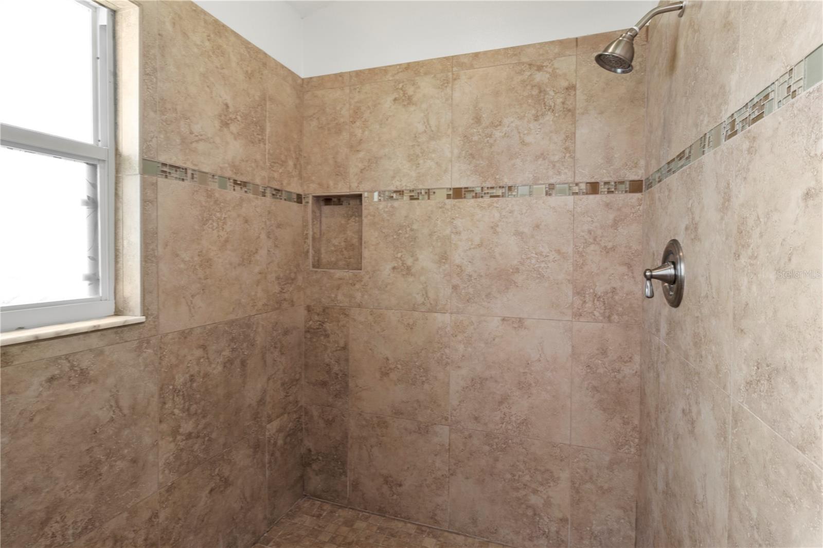 Image 19 of 33 For 2403 63rd Street W