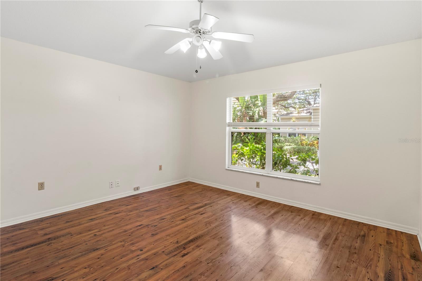 Image 21 of 33 For 2403 63rd Street W