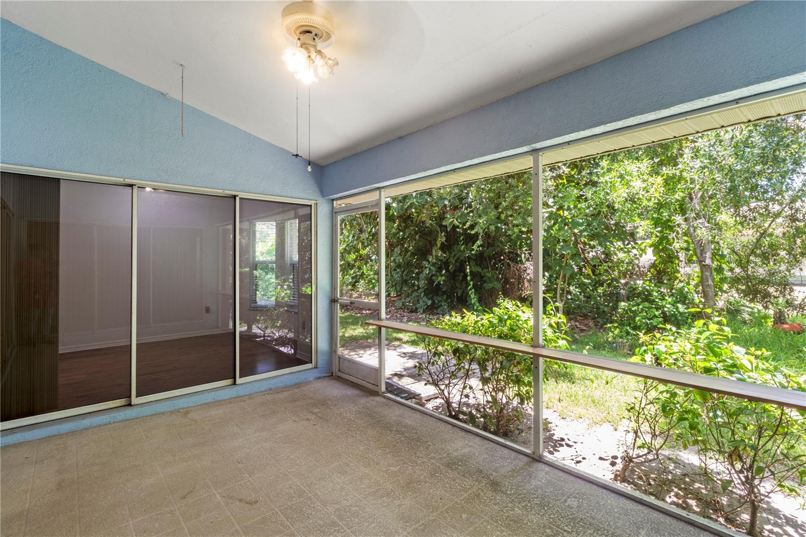 Image 28 of 33 For 2403 63rd Street W