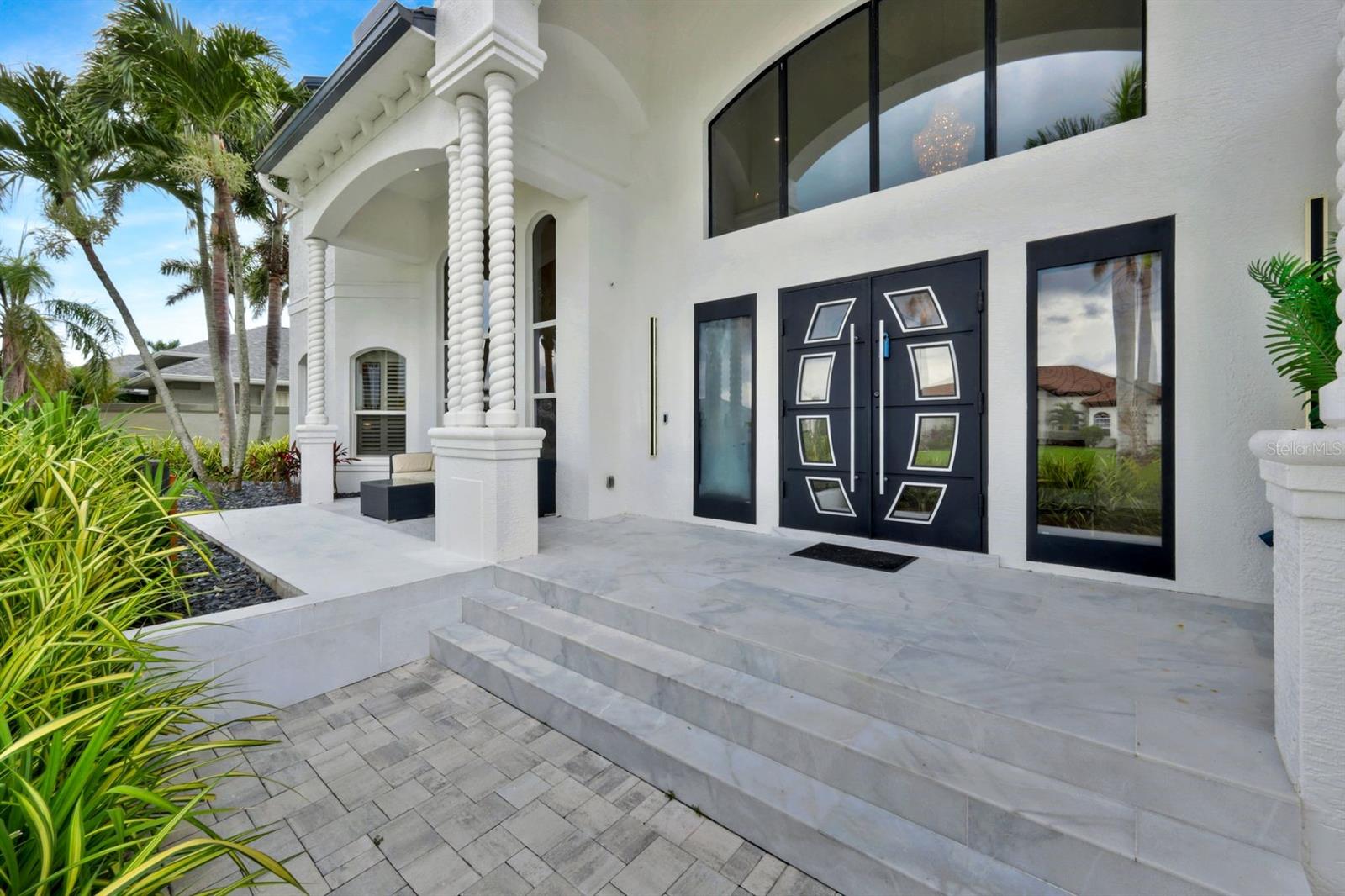Image 10 of 52 For 11929 Princess Grace Court