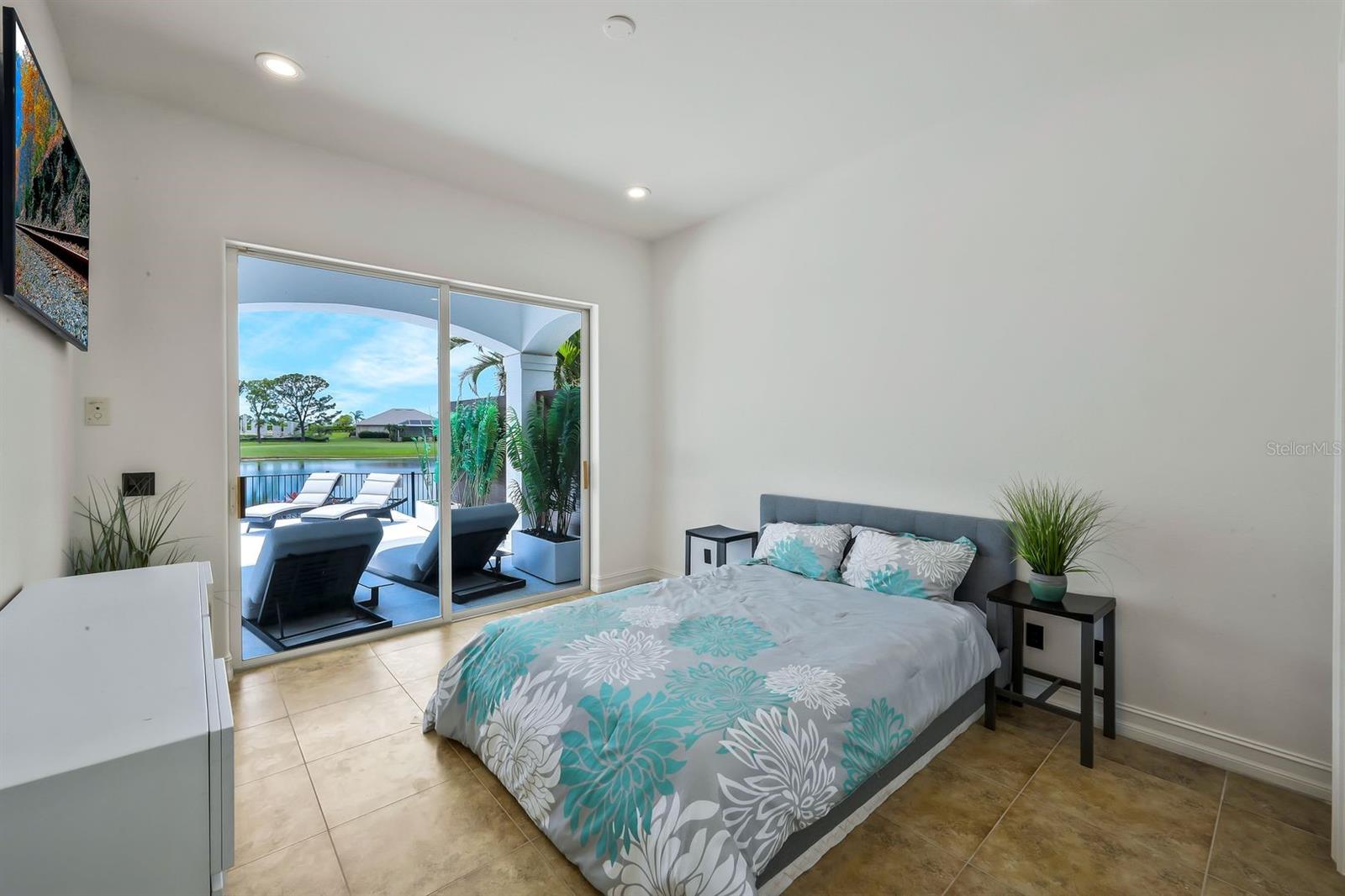 Image 32 of 52 For 11929 Princess Grace Court