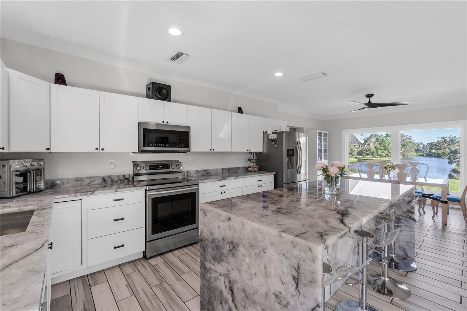 Image 13 of 41 For 3425 Forest Lake Circle