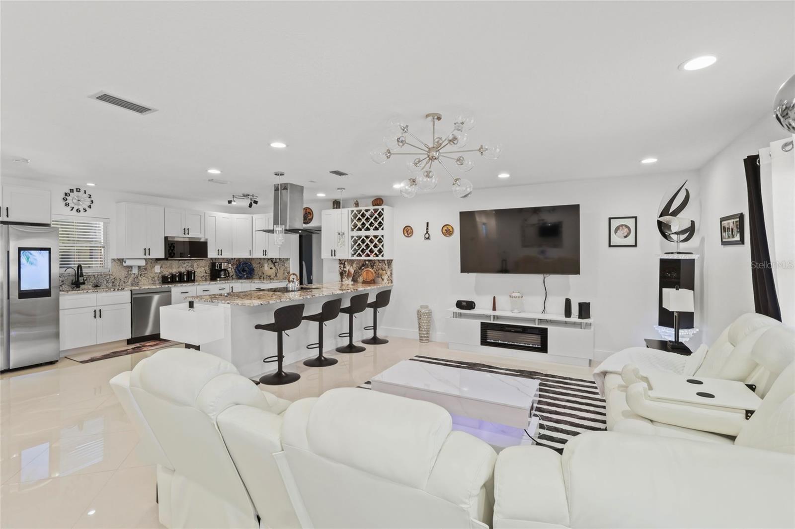 Image 11 of 38 For 6917 22nd Street W