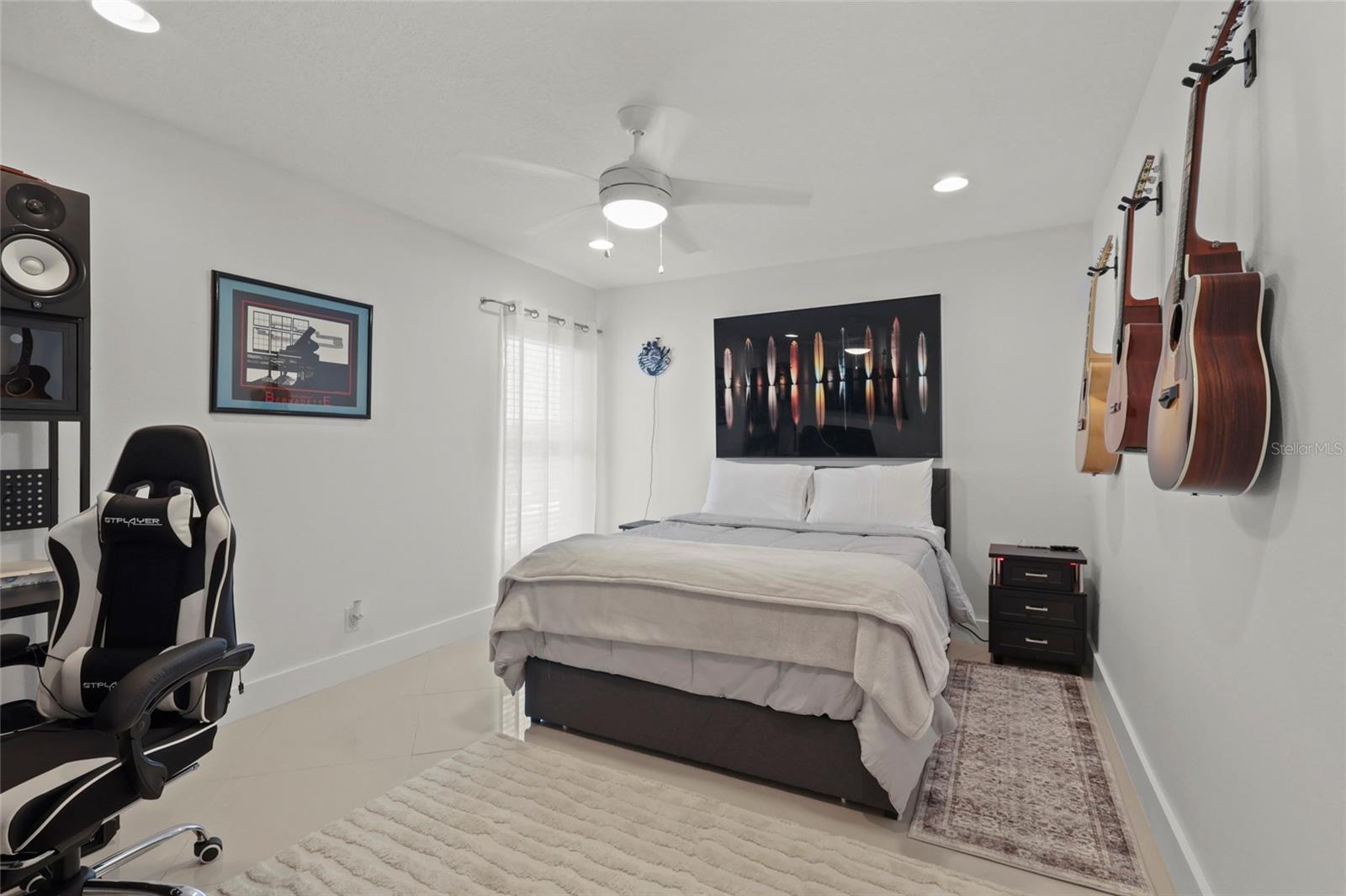 Image 24 of 38 For 6917 22nd Street W