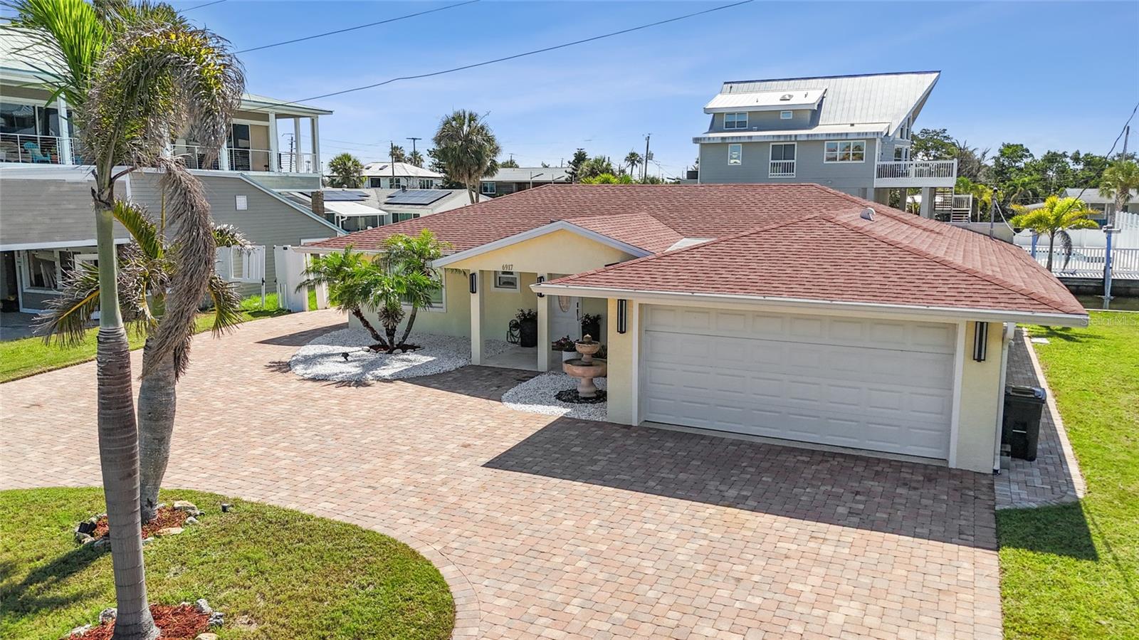 Image 3 of 38 For 6917 22nd Street W