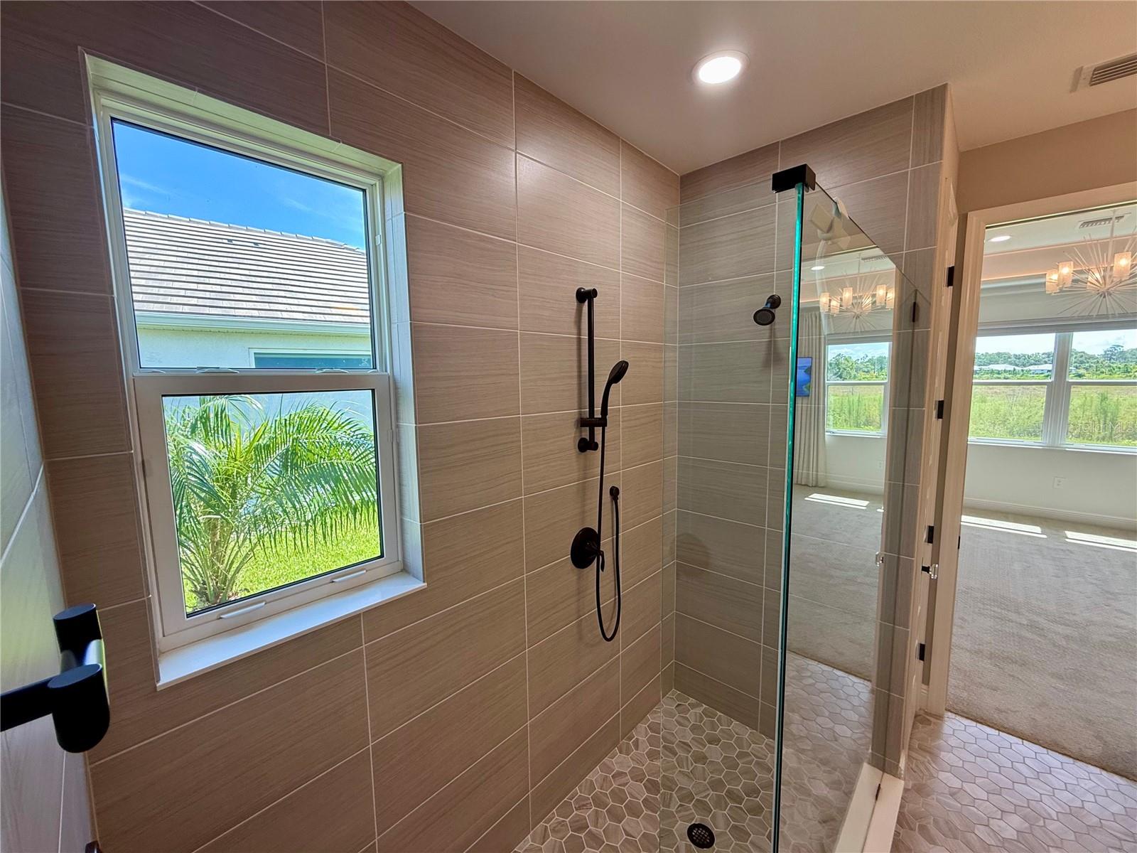 Image 14 of 35 For 1007 Waterline Court
