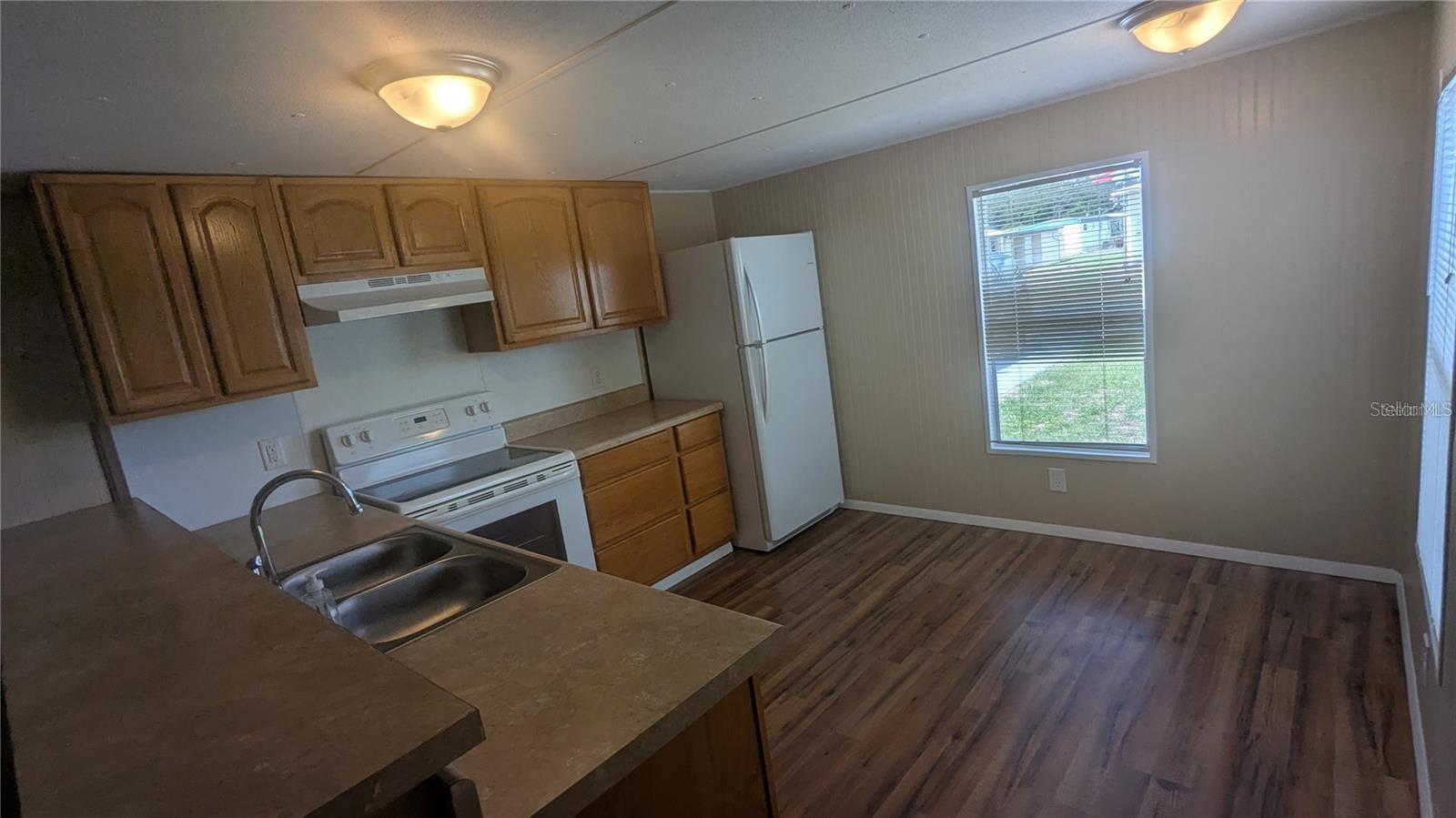 Image 3 of 11 For 39518 Sterling Drive