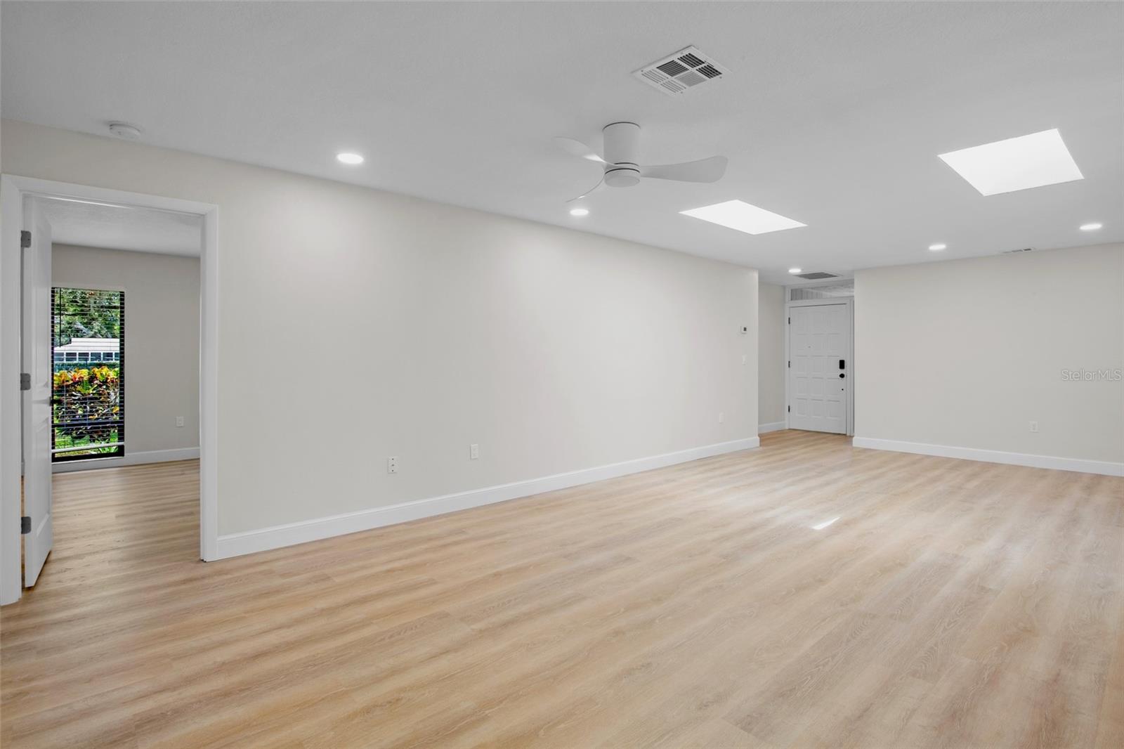 Image 7 of 35 For 3518 Wilkinson Woods Drive 11