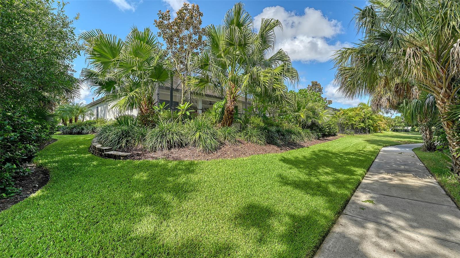 Image 42 of 79 For 12317 Goldenrod Avenue