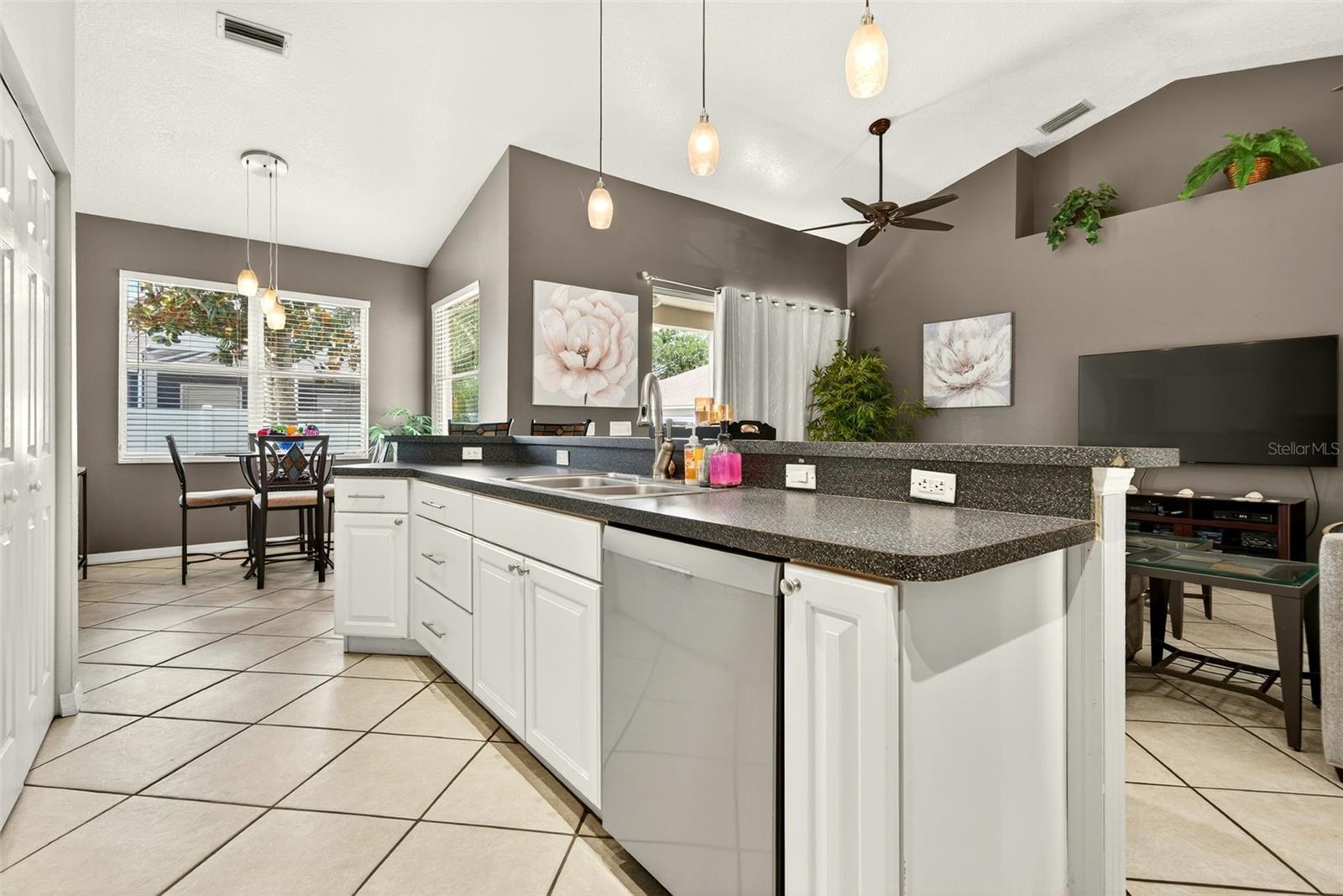 Image 13 of 43 For 4668 73rd Street E