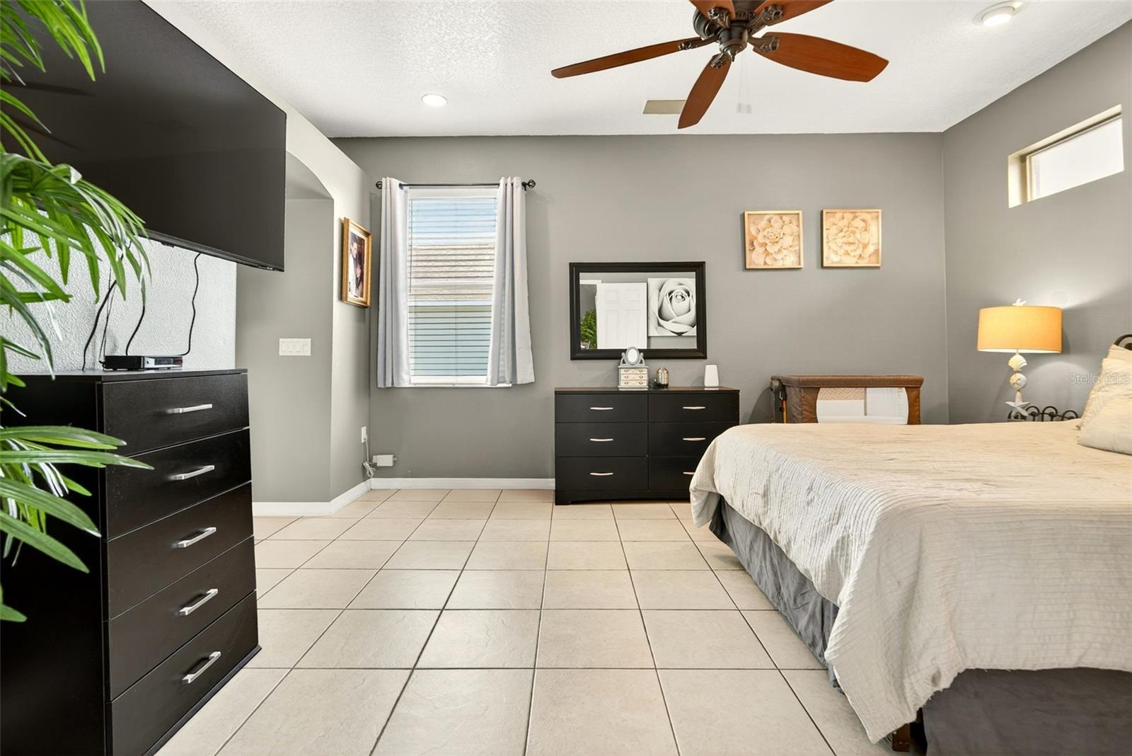Image 17 of 43 For 4668 73rd Street E
