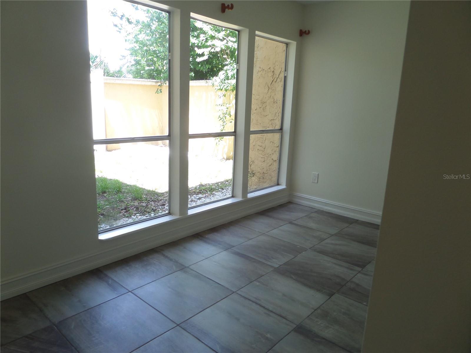 Image 7 of 27 For 3423 Clark Road 124