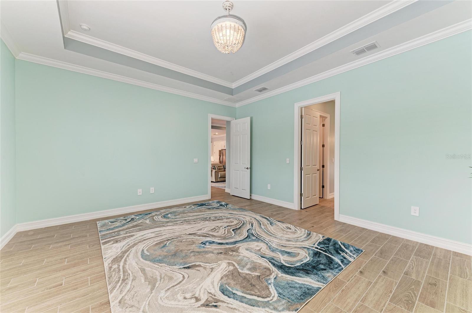 Image 43 of 89 For 653 Maraviya Boulevard