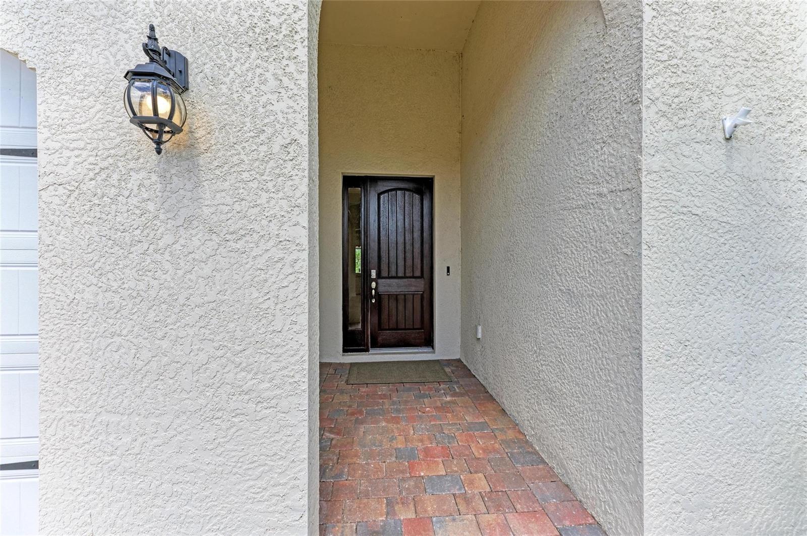Image 9 of 89 For 653 Maraviya Boulevard