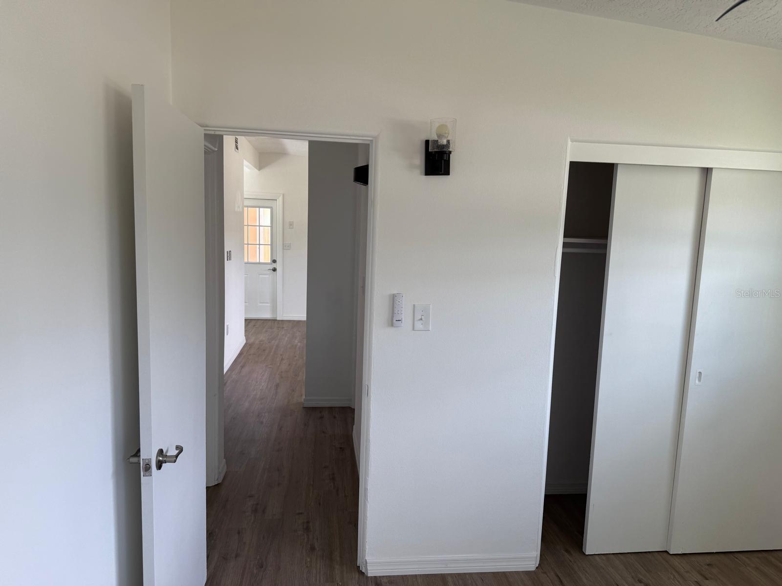 Image 15 of 23 For 3307 36th Avenue W