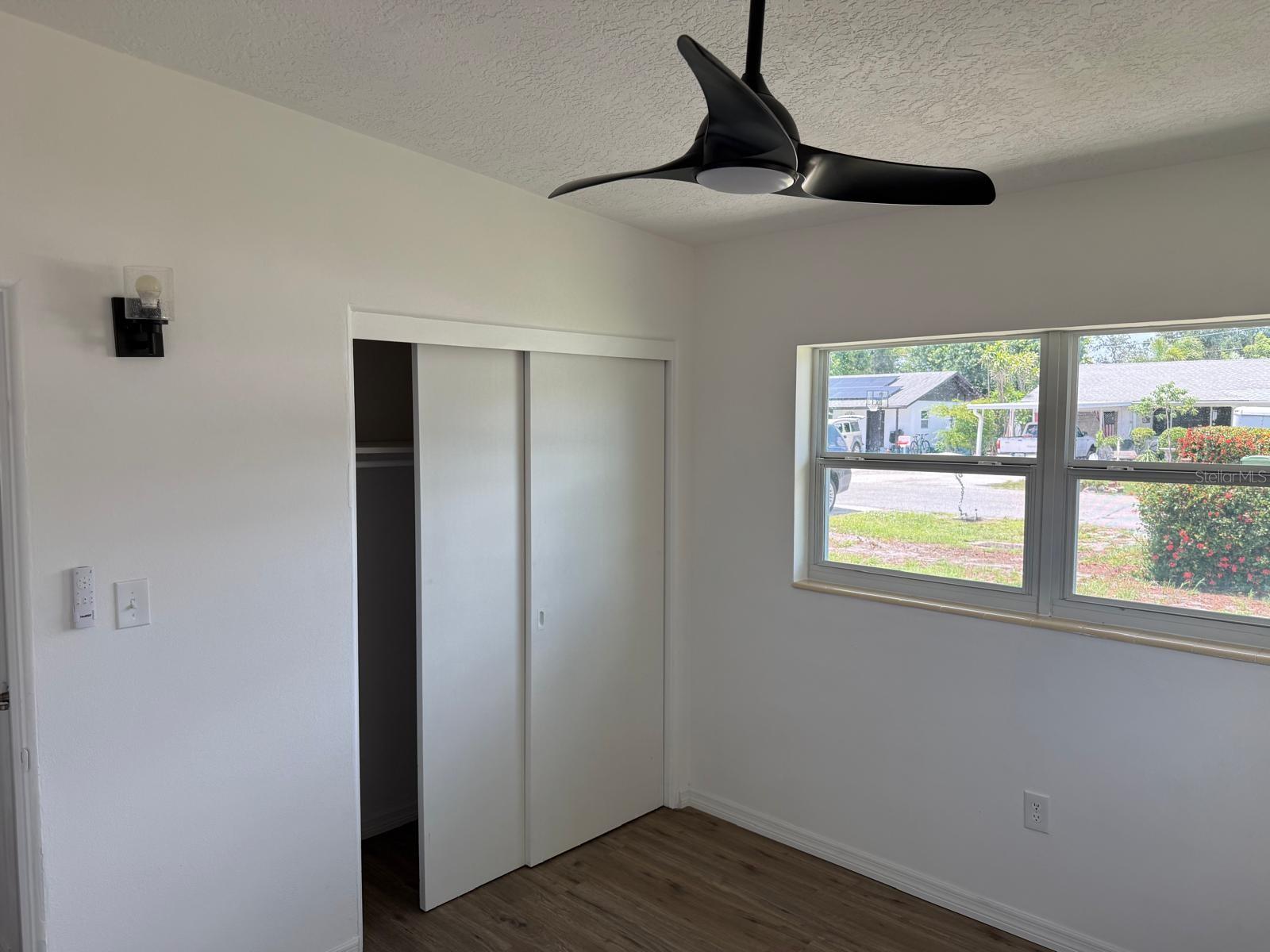 Image 16 of 23 For 3307 36th Avenue W