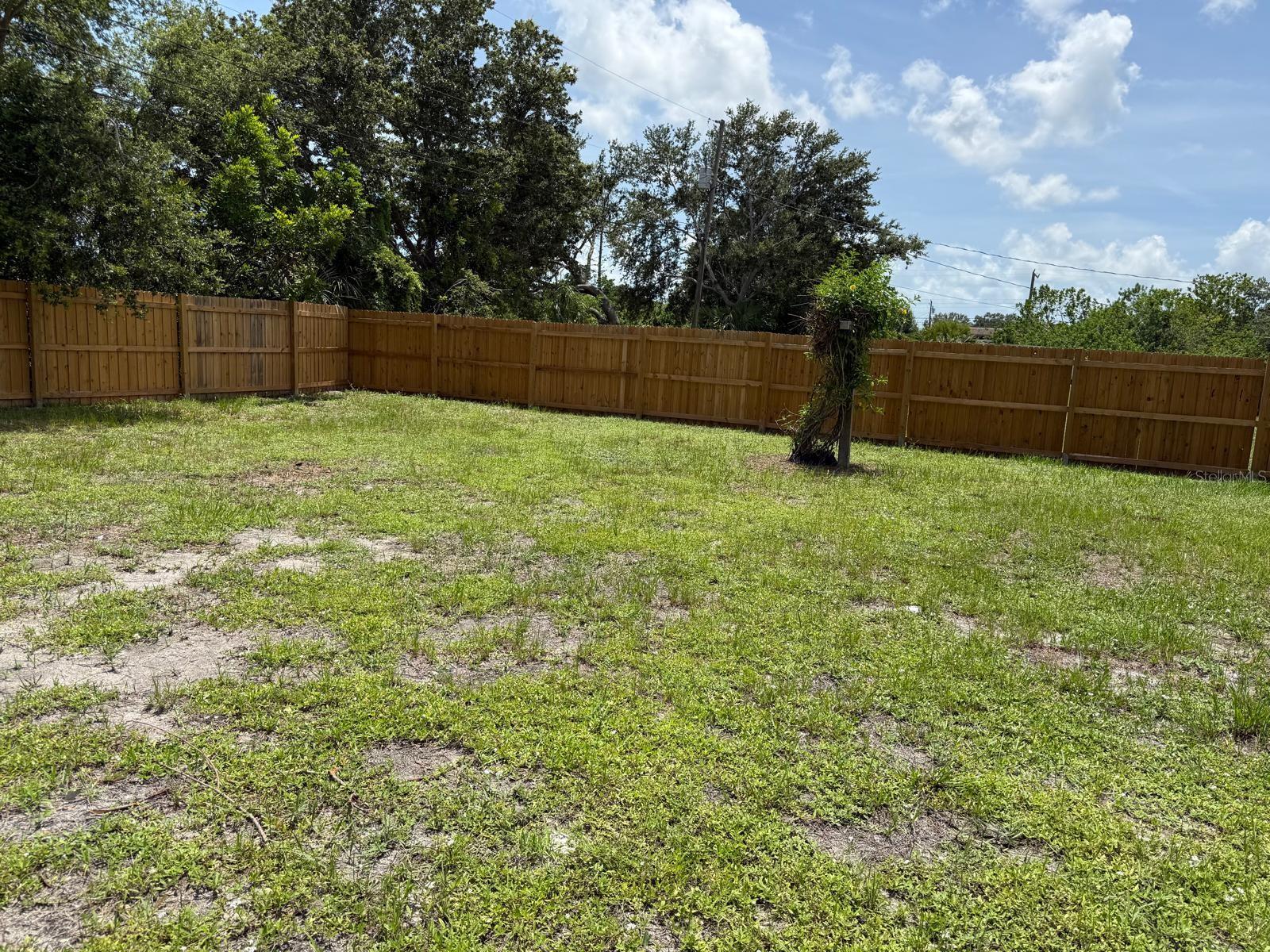 Image 20 of 23 For 3307 36th Avenue W