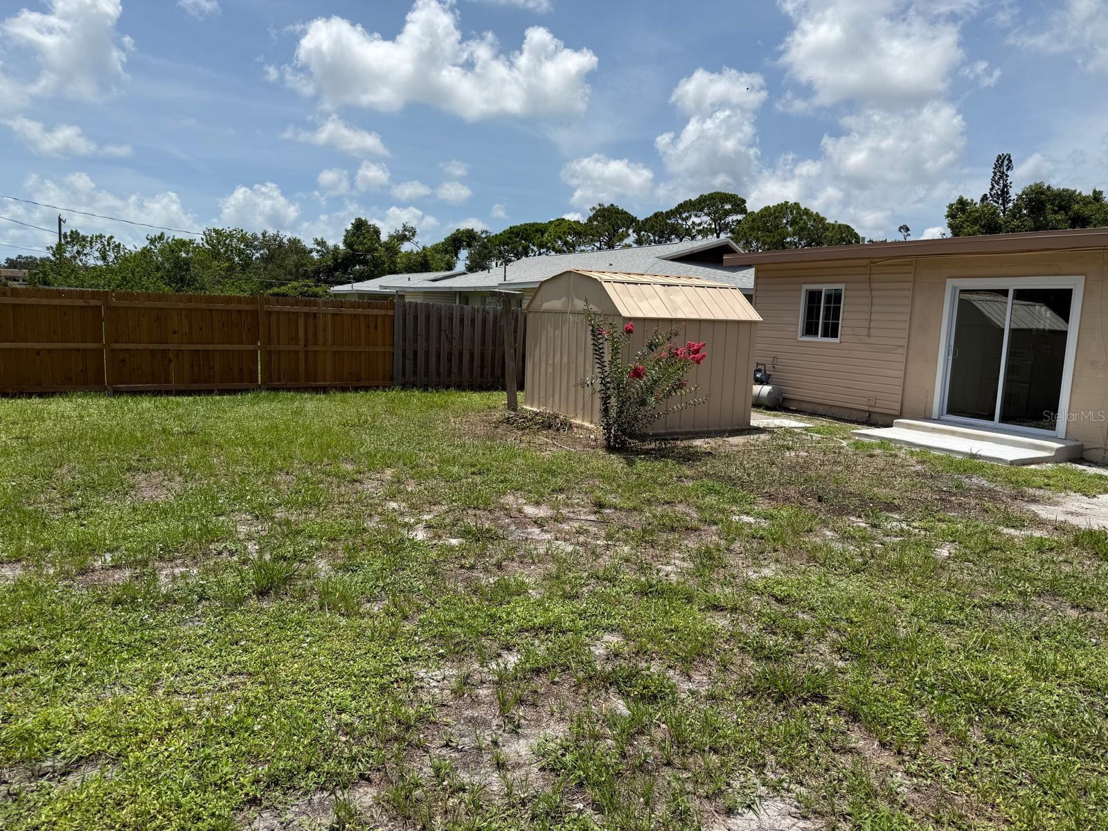 Image 22 of 23 For 3307 36th Avenue W