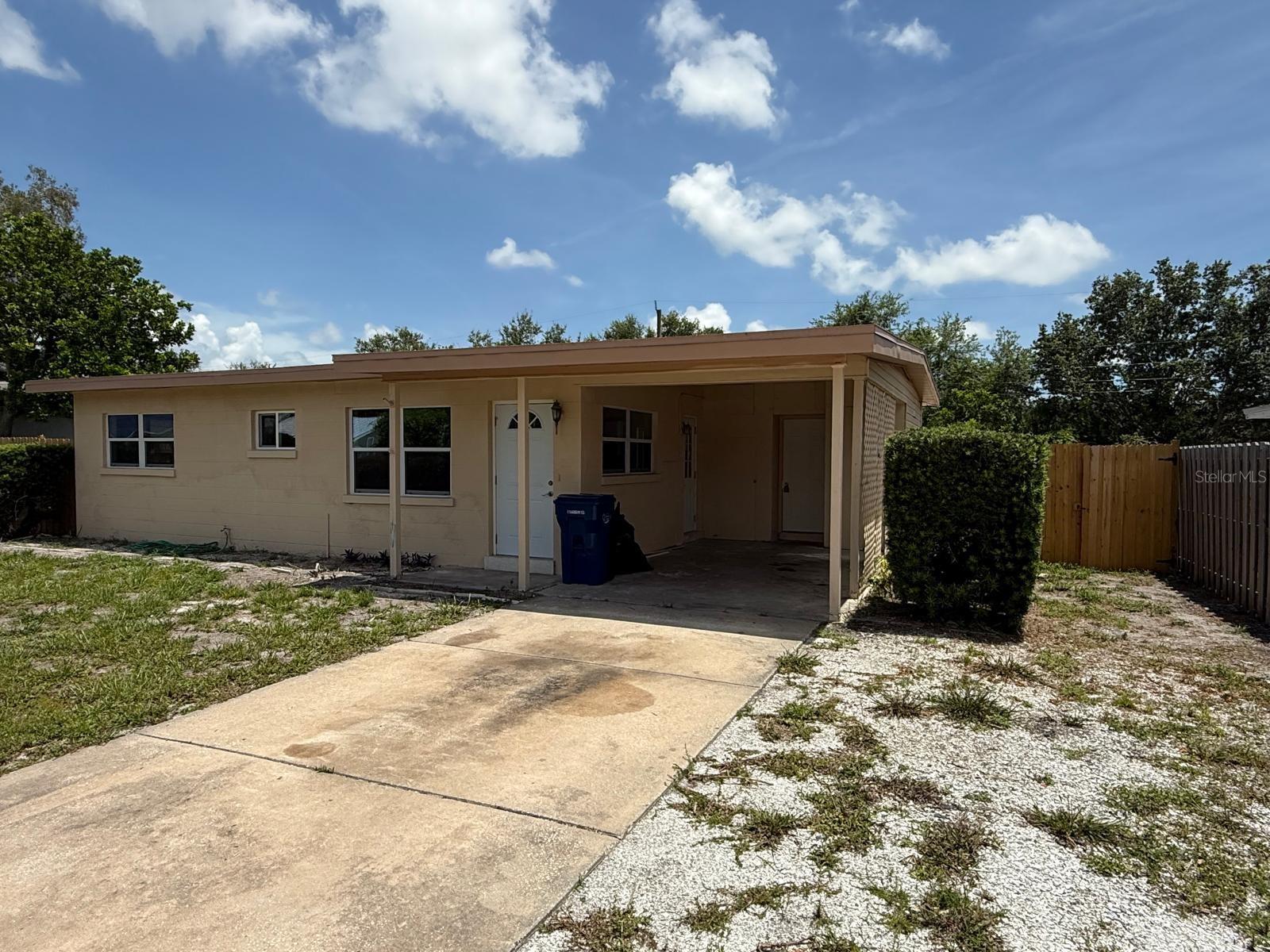 Image 3 of 23 For 3307 36th Avenue W