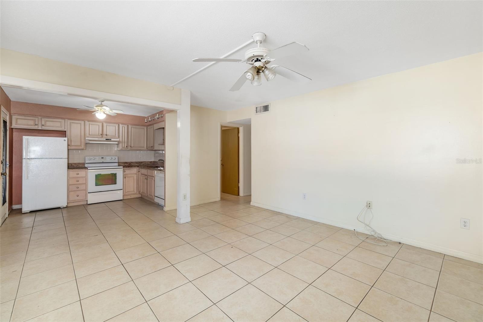 Image 7 of 32 For 510 Granada Avenue 108
