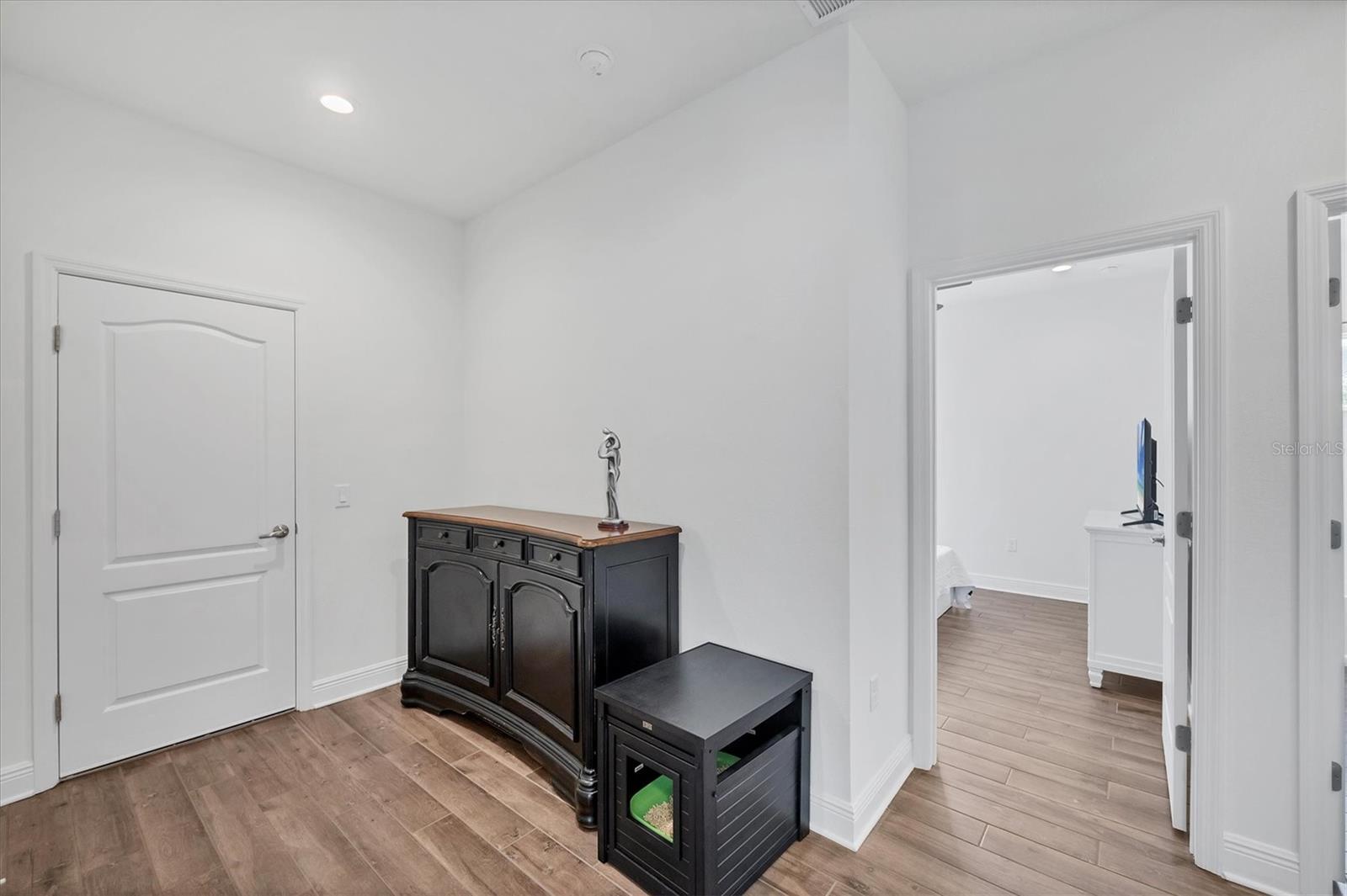 Image 17 of 26 For 10108 Hammock Brook Drive
