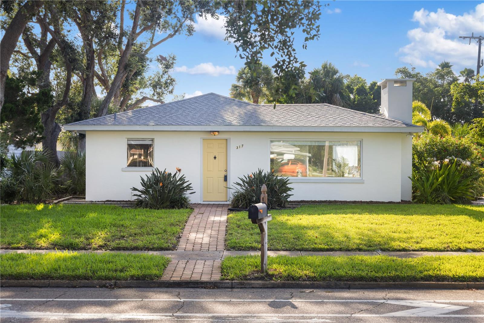 Image 3 of 56 For 317 Harbor Drive S