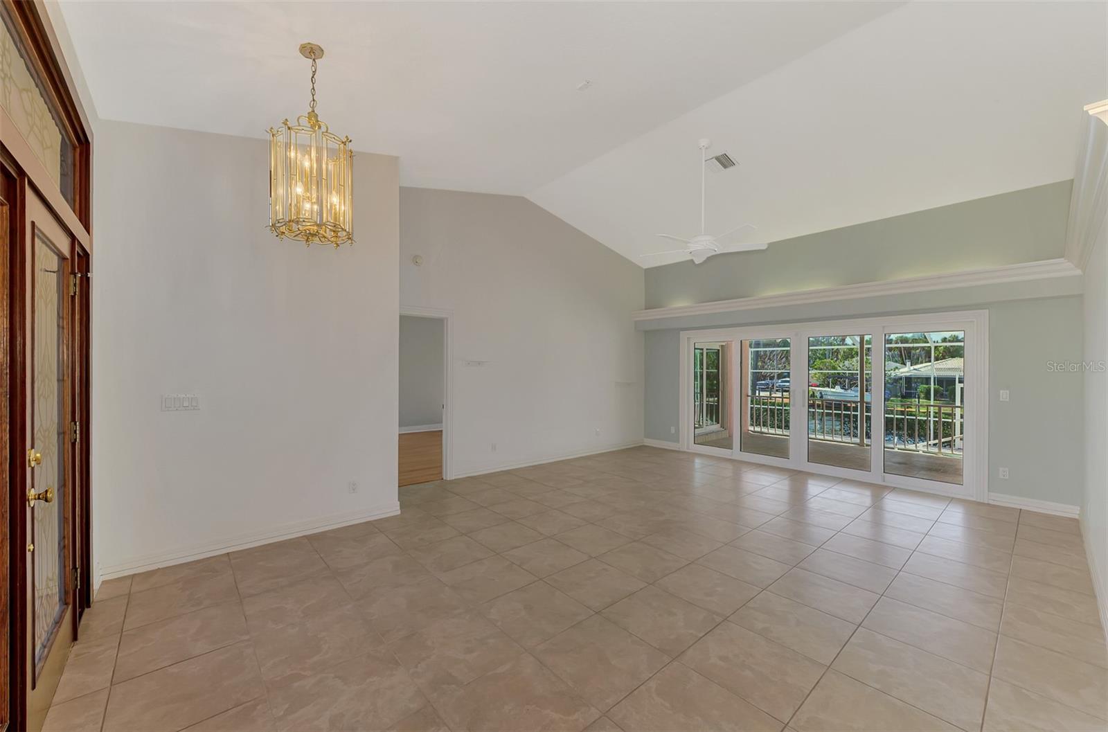 Image 16 of 92 For 1236 Port Lane