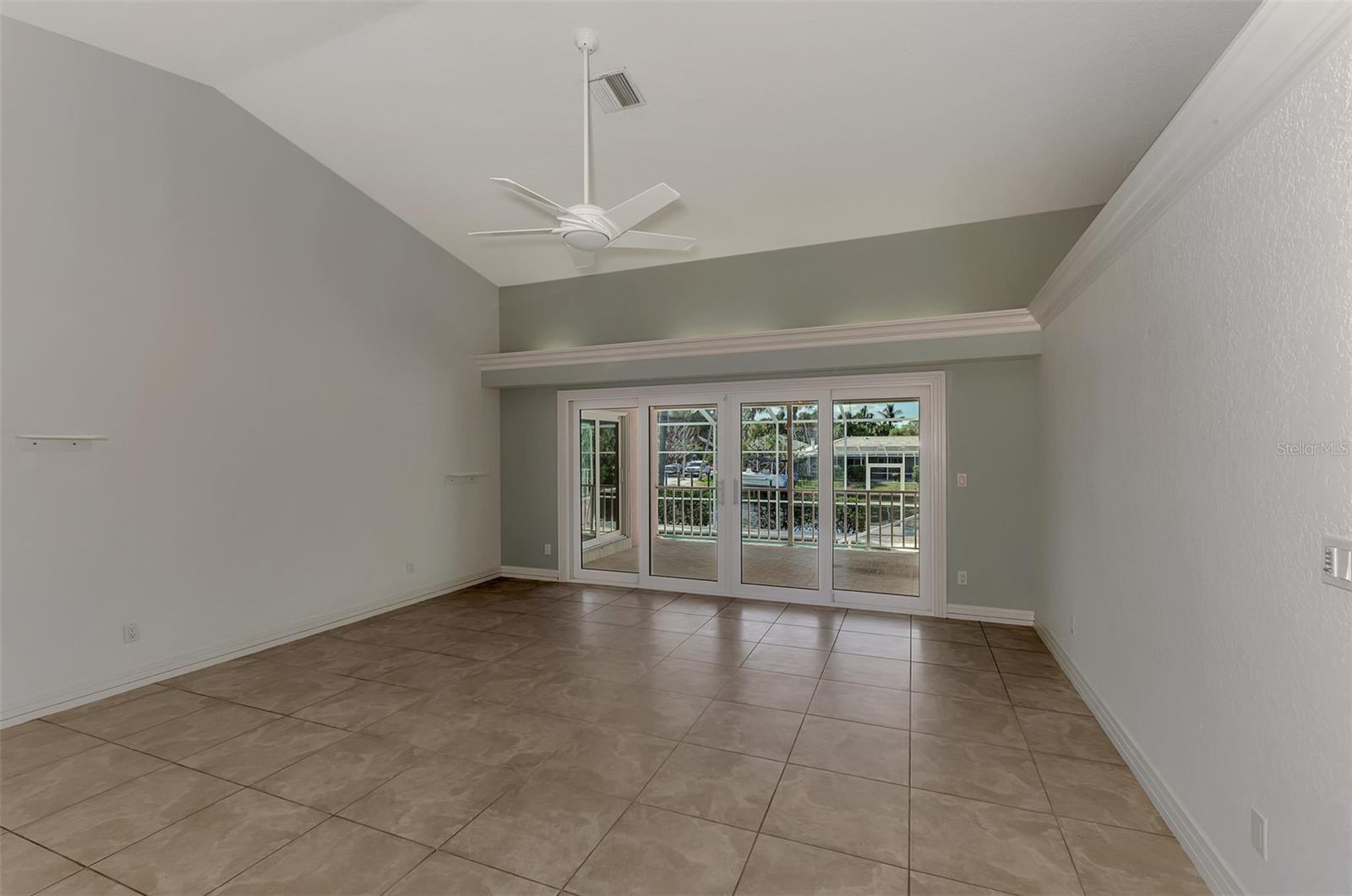 Image 17 of 92 For 1236 Port Lane