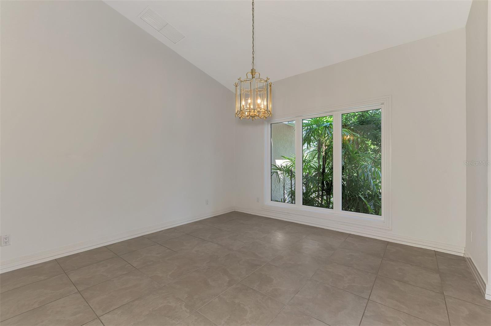 Image 22 of 92 For 1236 Port Lane