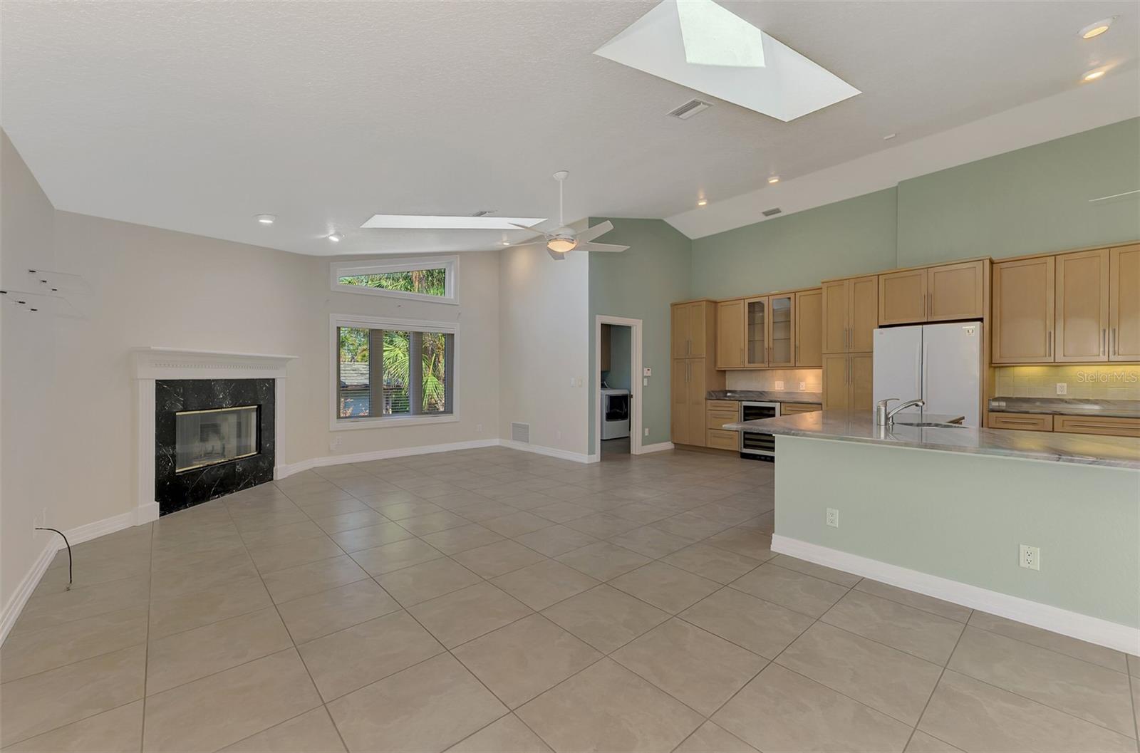 Image 43 of 92 For 1236 Port Lane