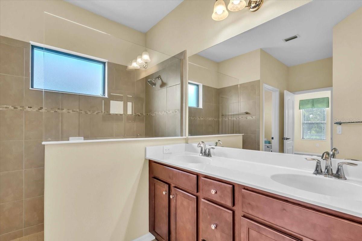 Image 10 of 19 For 487 Casalino Drive