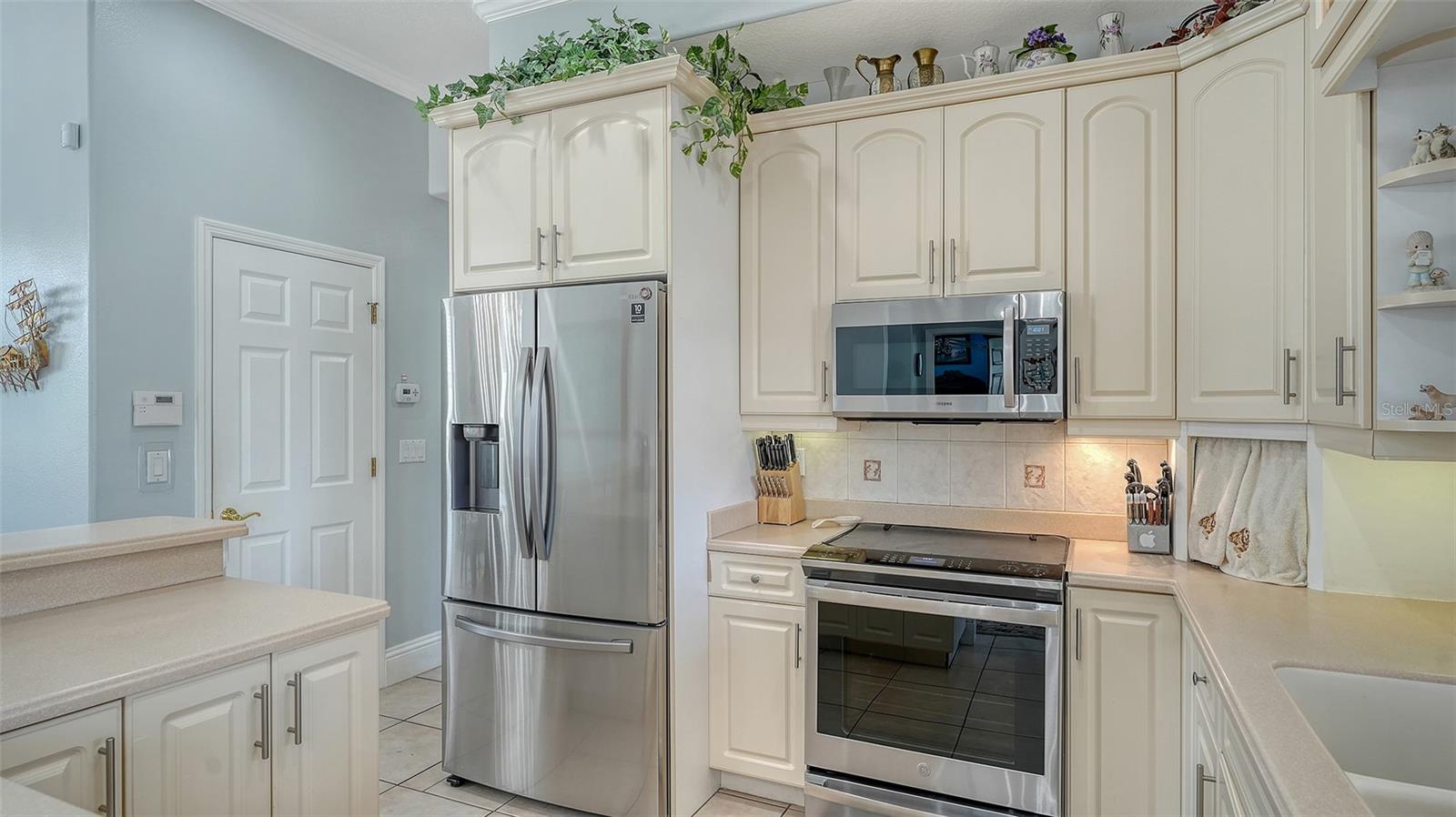 Image 13 of 54 For 10311 Saddle Horse Drive