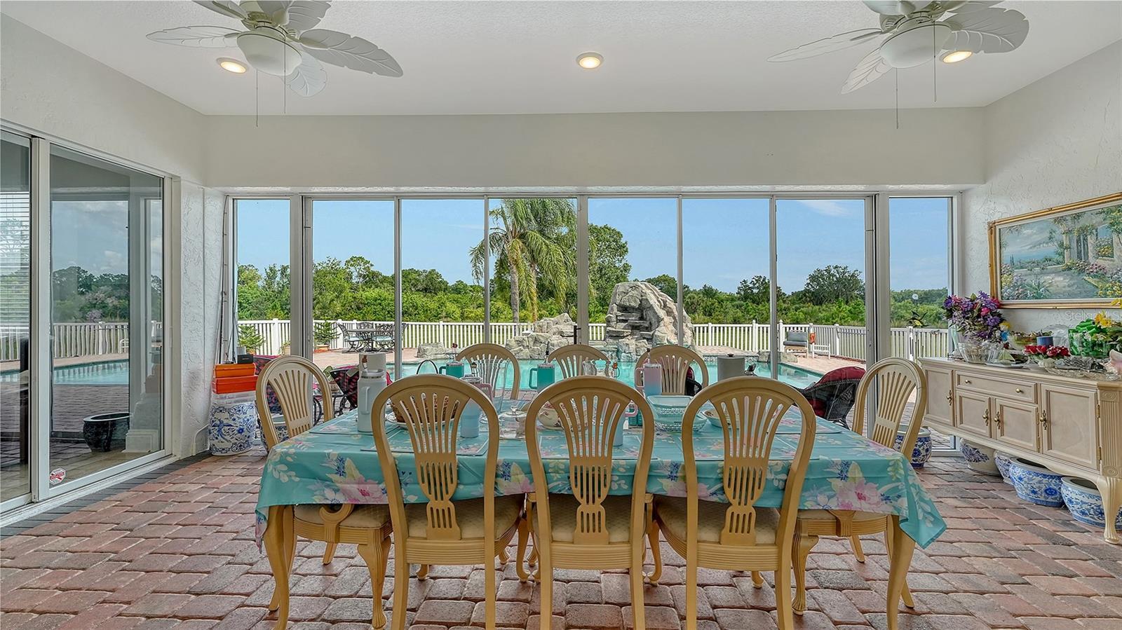Image 21 of 54 For 10311 Saddle Horse Drive