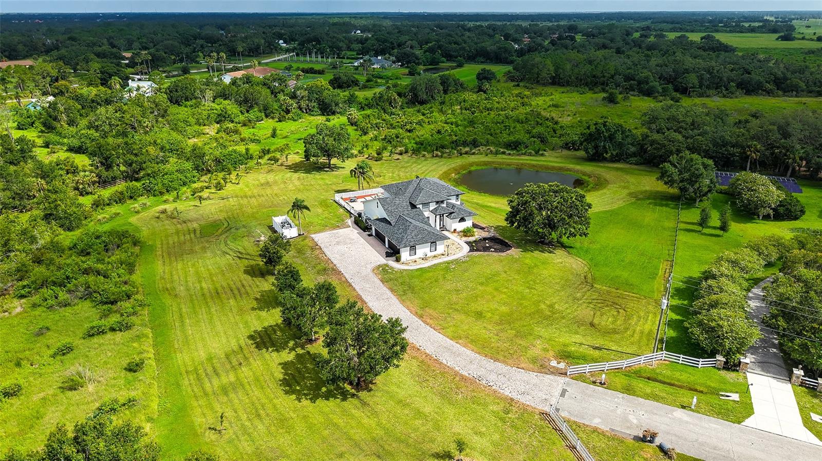 Image 4 of 54 For 10311 Saddle Horse Drive