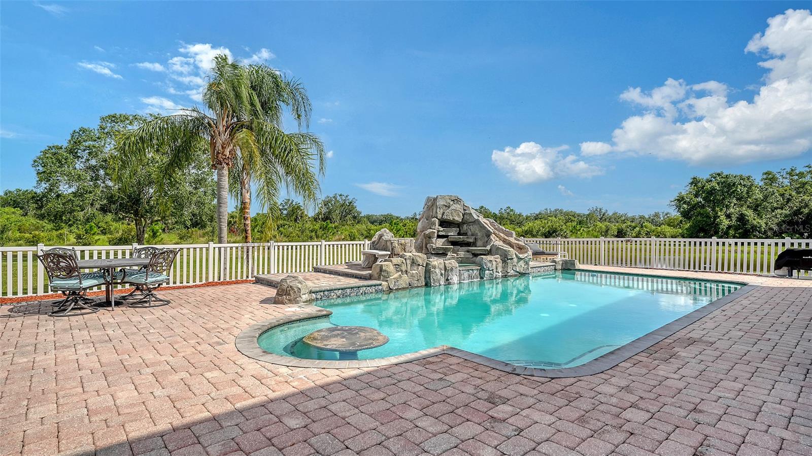 Image 42 of 54 For 10311 Saddle Horse Drive