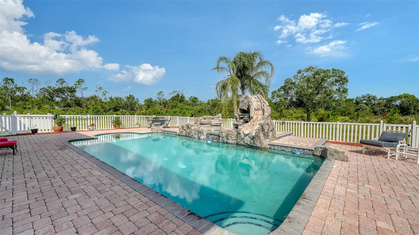 Image 47 of 54 For 10311 Saddle Horse Drive