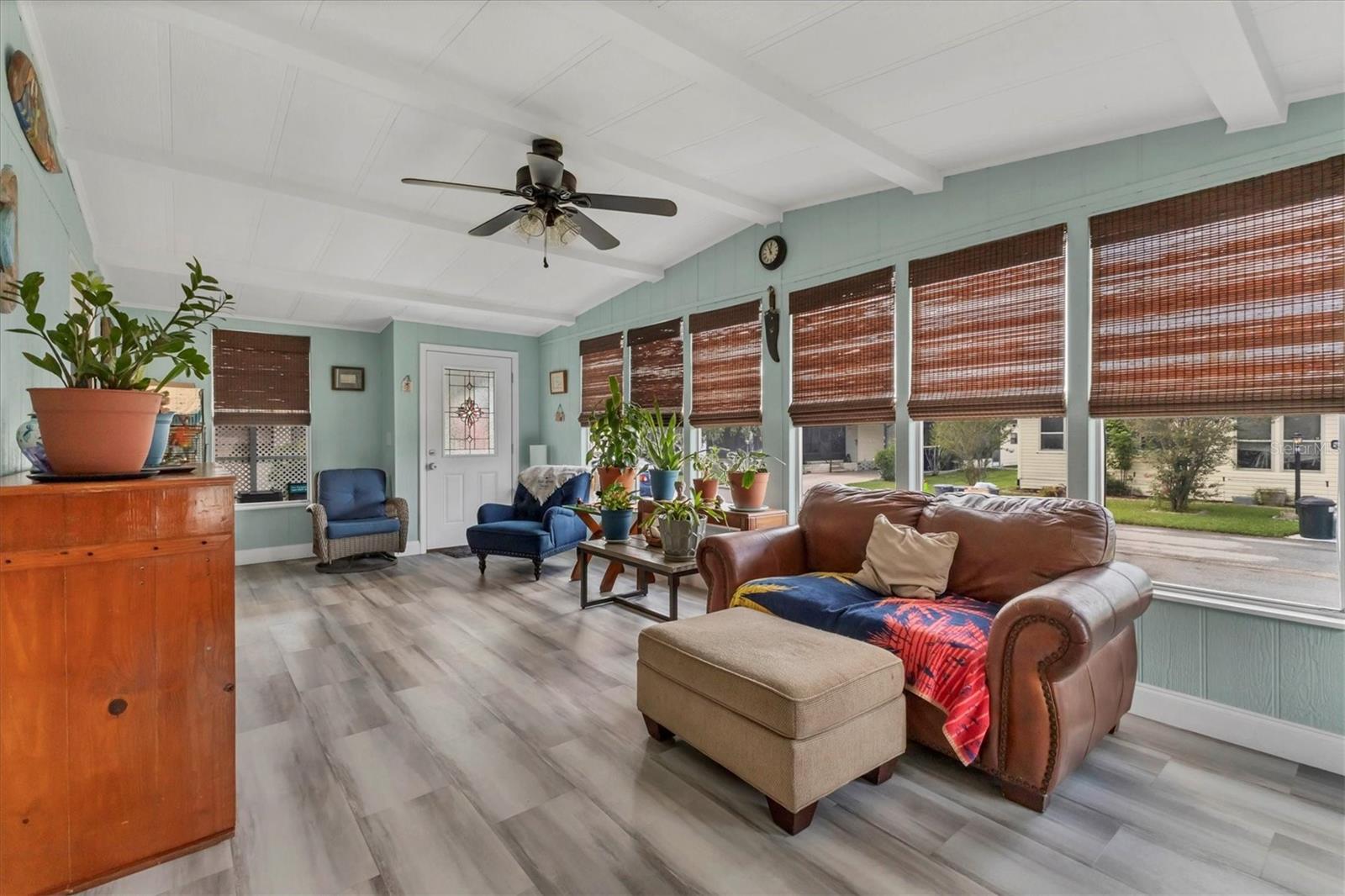 Image 16 of 39 For 6710 36th Avenue E 271
