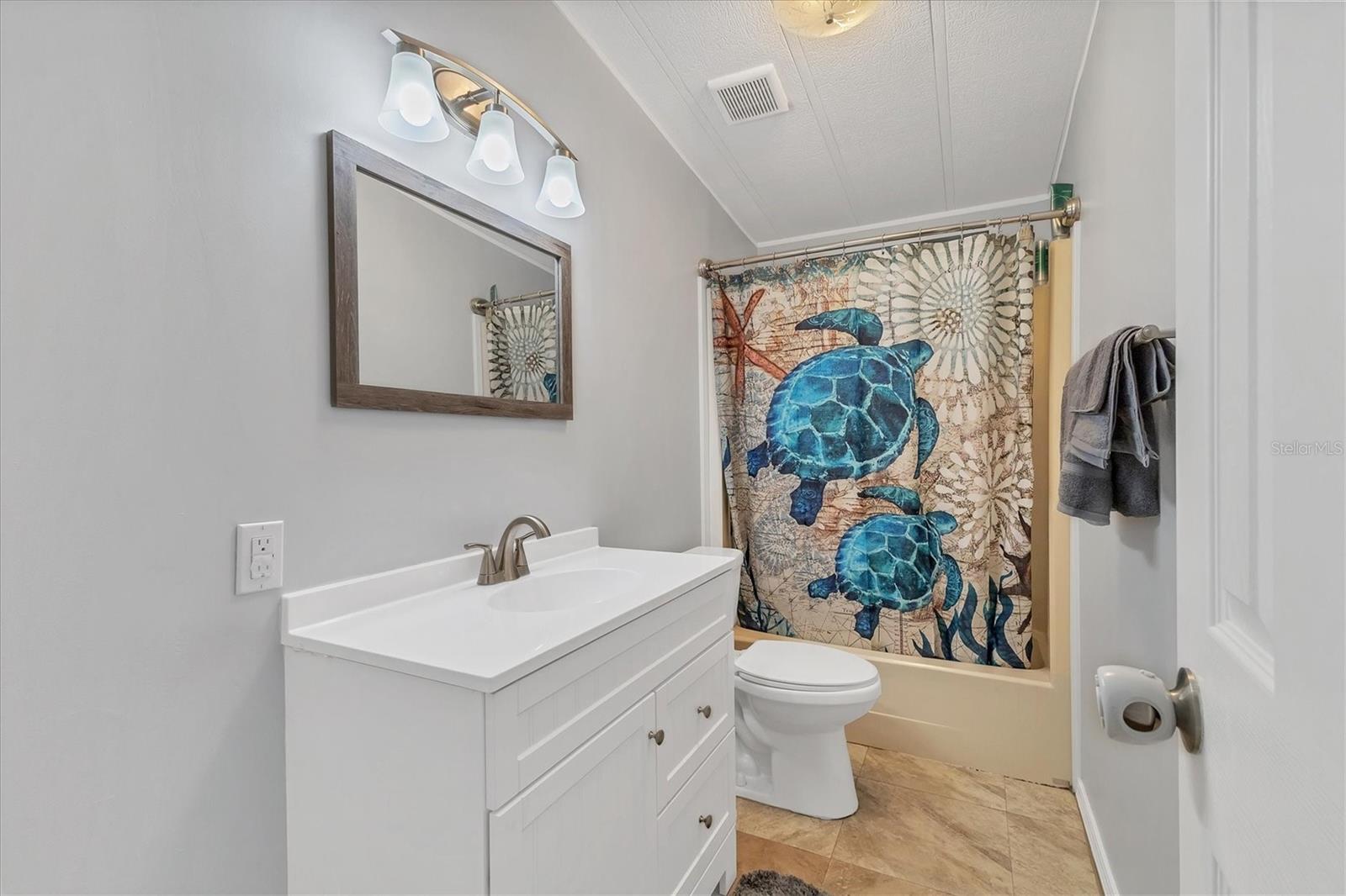 Image 22 of 39 For 6710 36th Avenue E 271