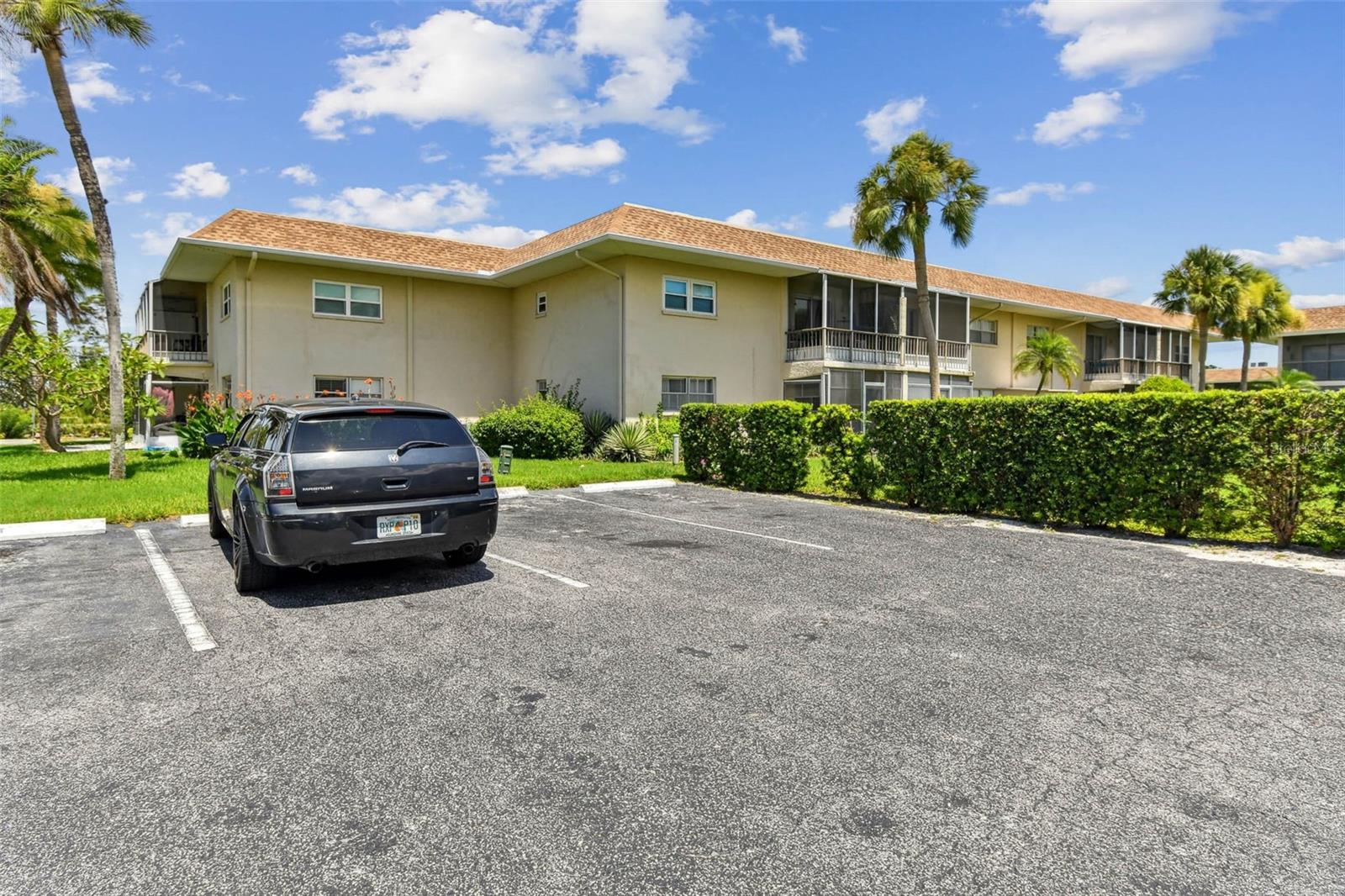 Image 4 of 52 For 2727 75th Street W 7a14