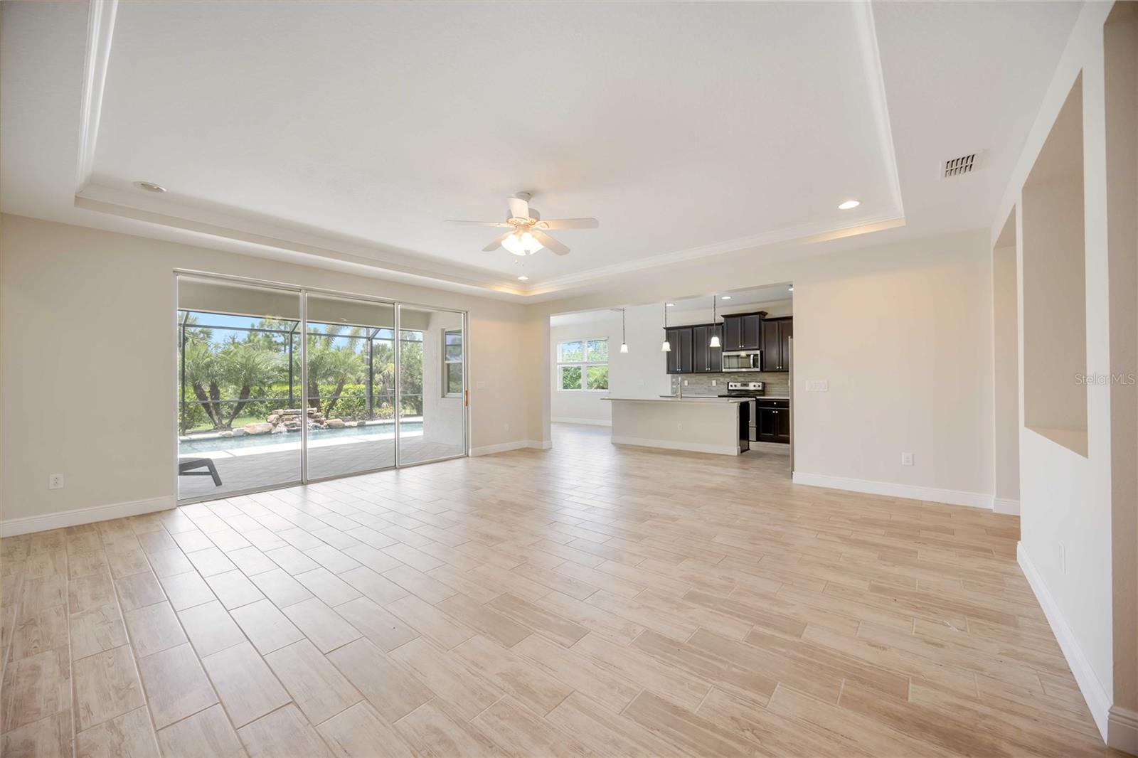 Image 11 of 58 For 11680 Tapestry Lane