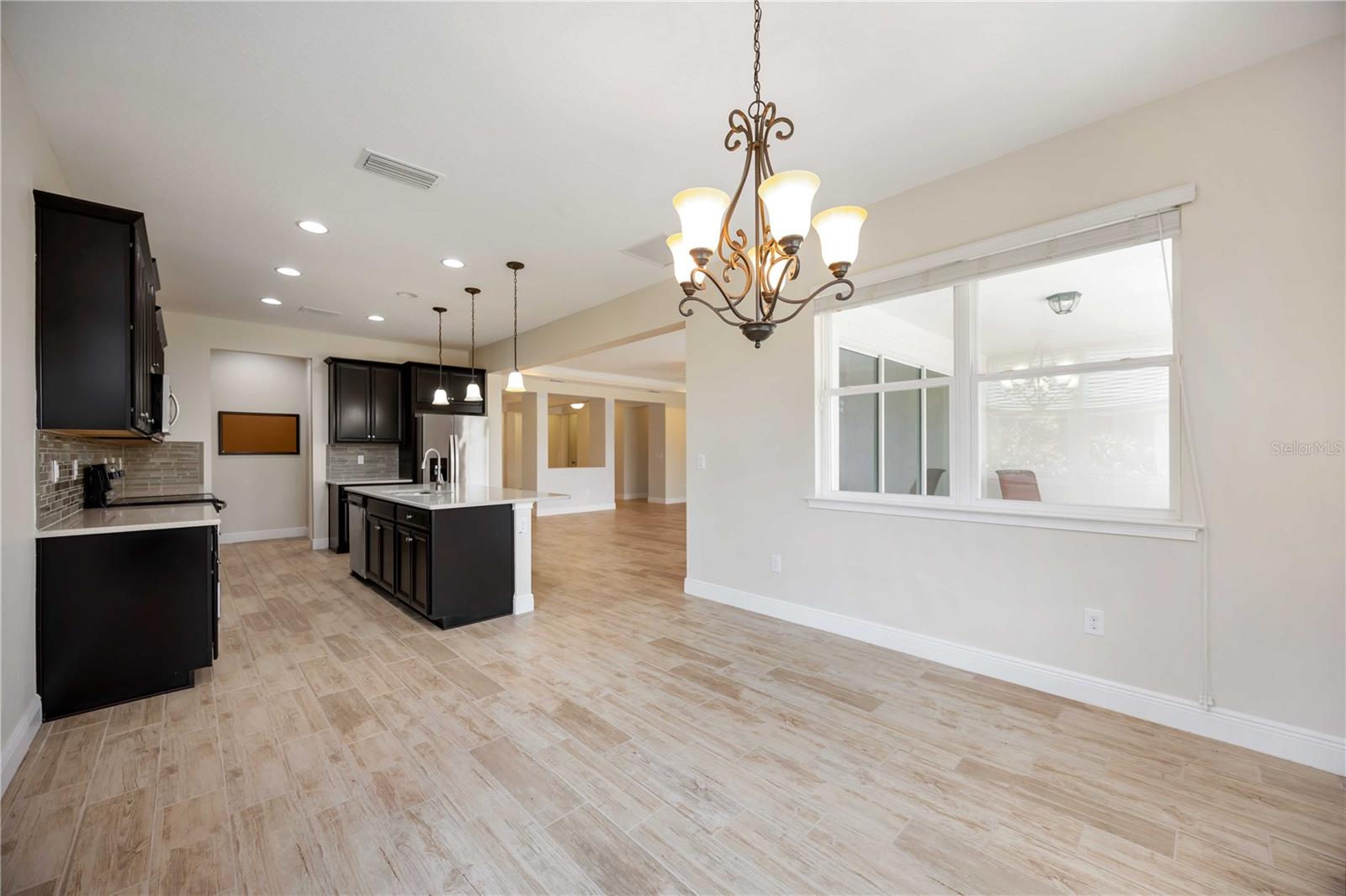 Image 9 of 58 For 11680 Tapestry Lane